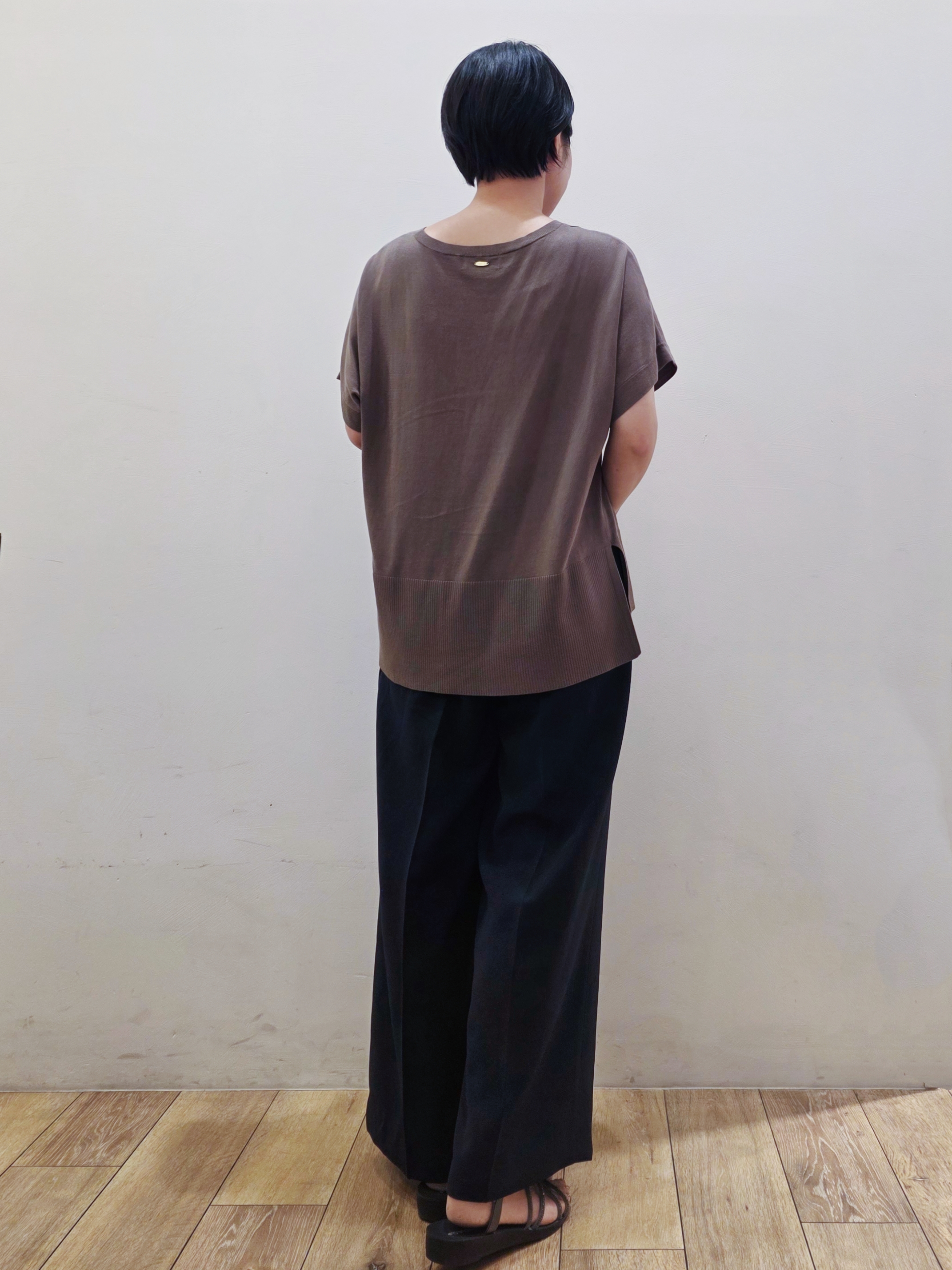 yuyuさんの「OPAQUE.CLIP｜ドライタッチドルマンニット【洗濯機OK】」を使ったコーディネート
