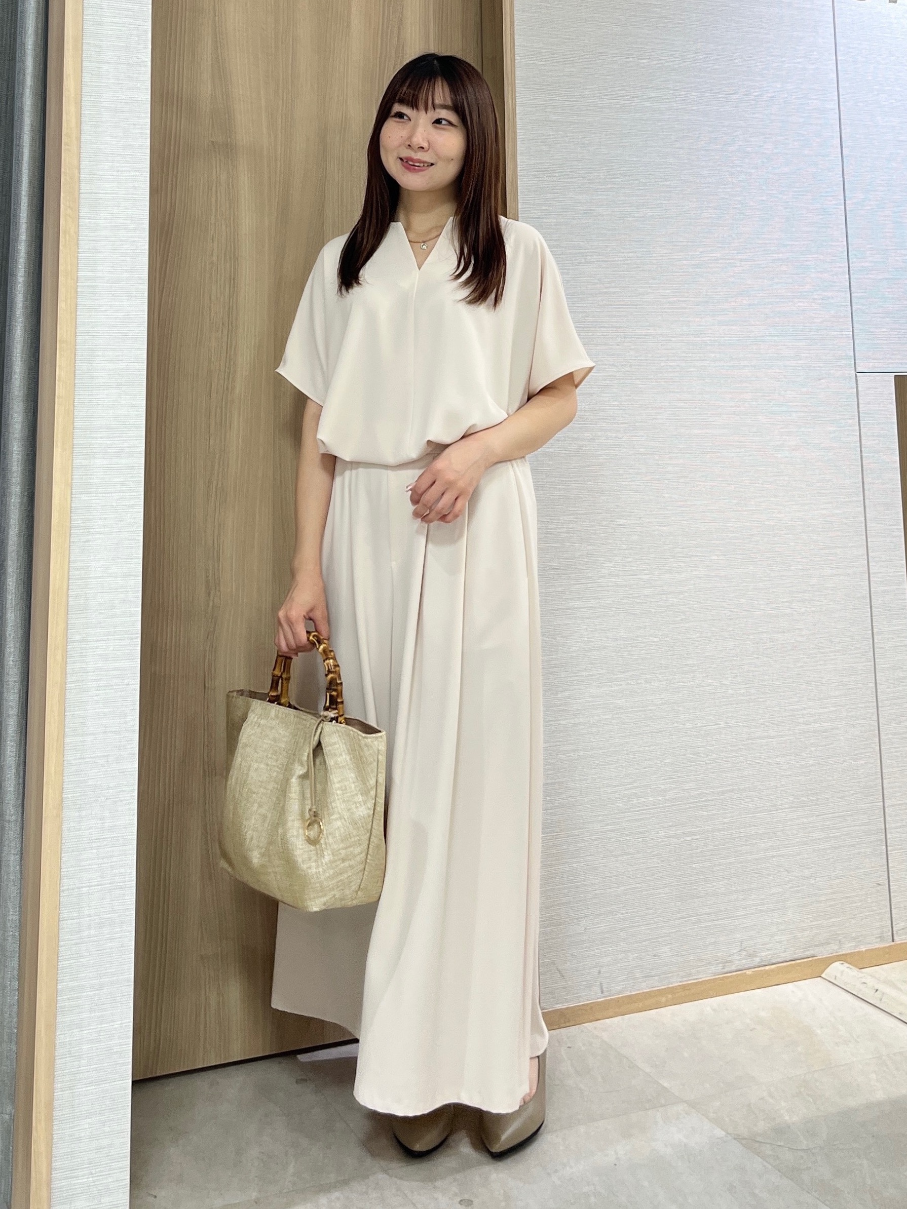 KAHOさんの「UNTITLED｜バンブーハンドルトート」を使ったコーディネート