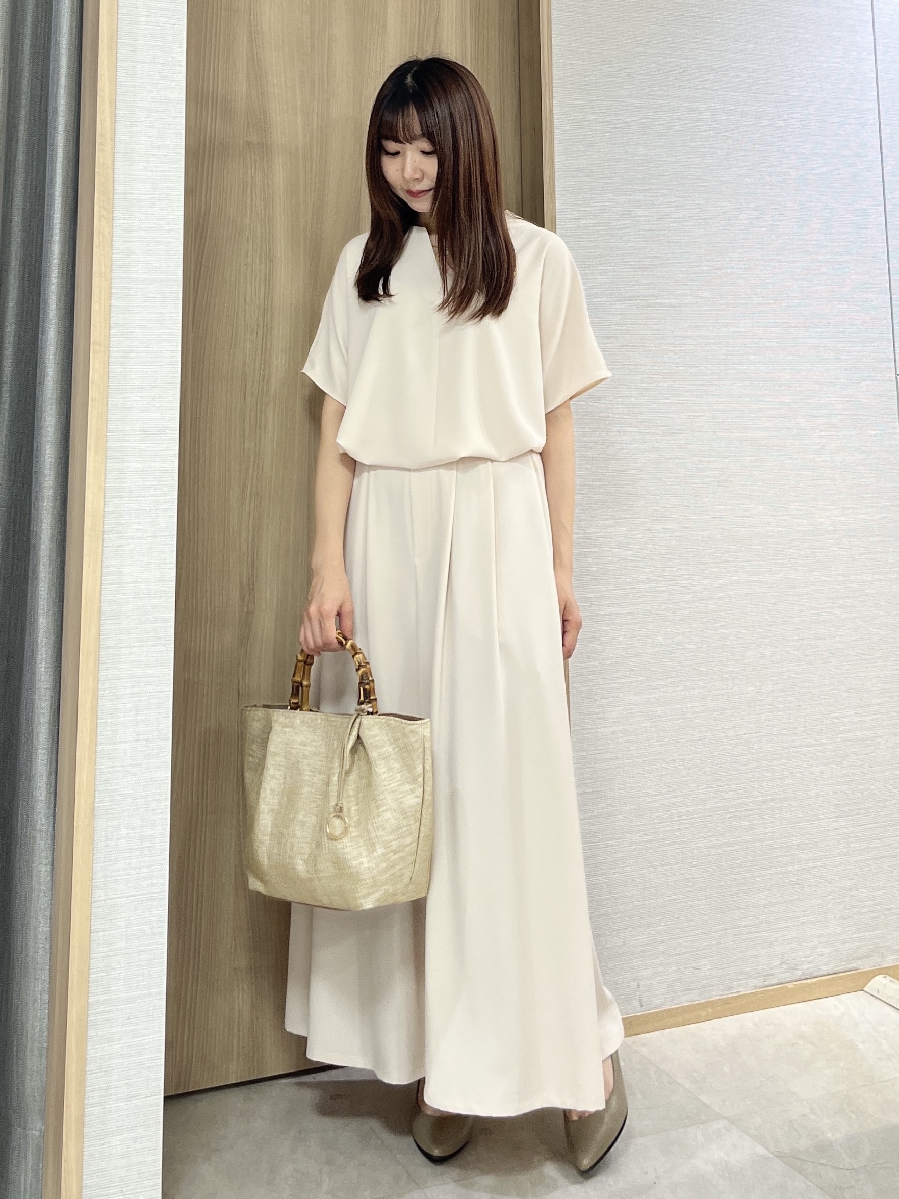 KAHOさんの「UNTITLED｜バンブーハンドルトート」を使ったコーディネート