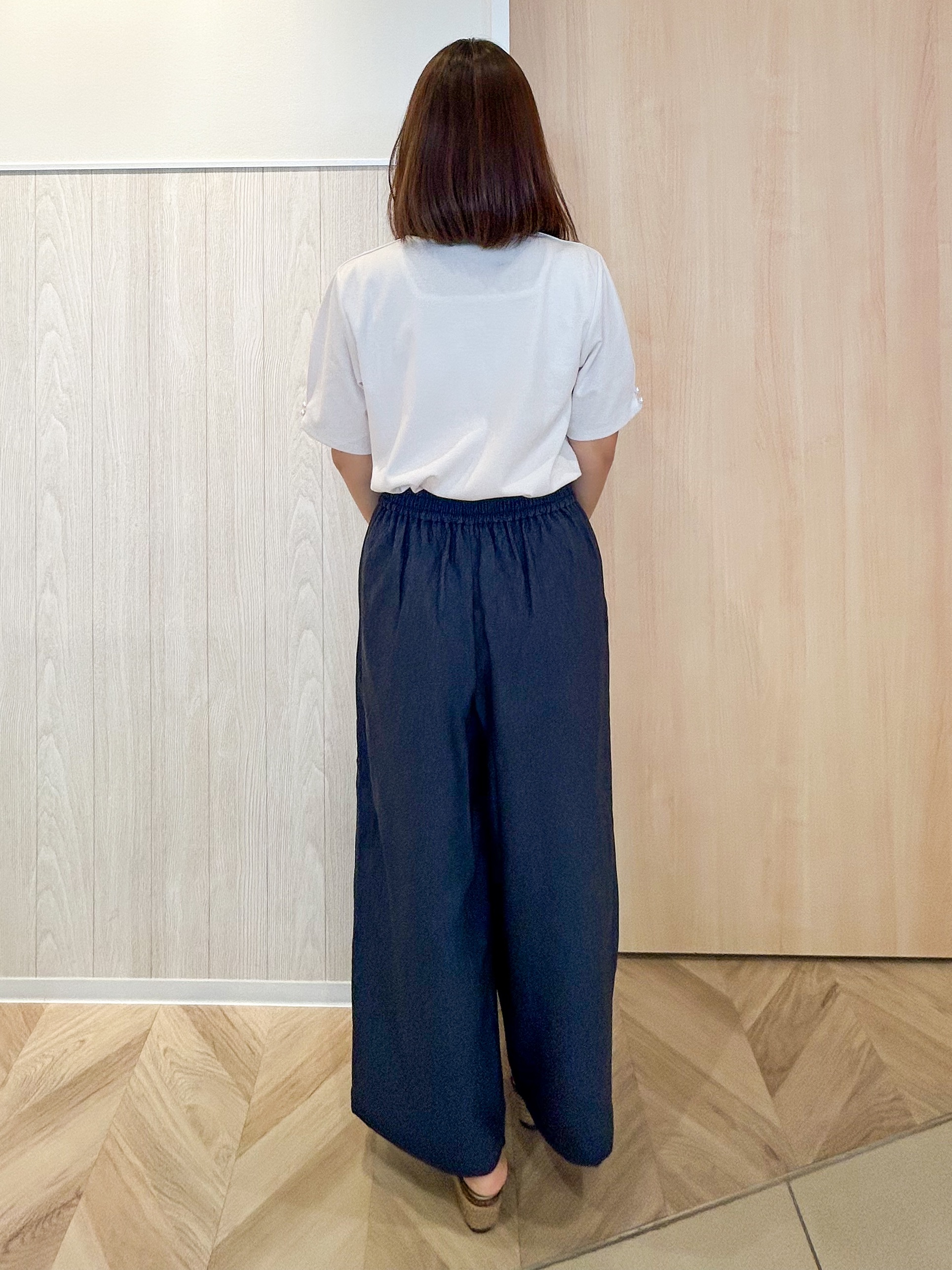 tomoさんの「SHOO･LA･RUE｜【2点セット/洗濯機可/S-LL】ネックレス付き お袖パールブラウス」を使ったコーディネート