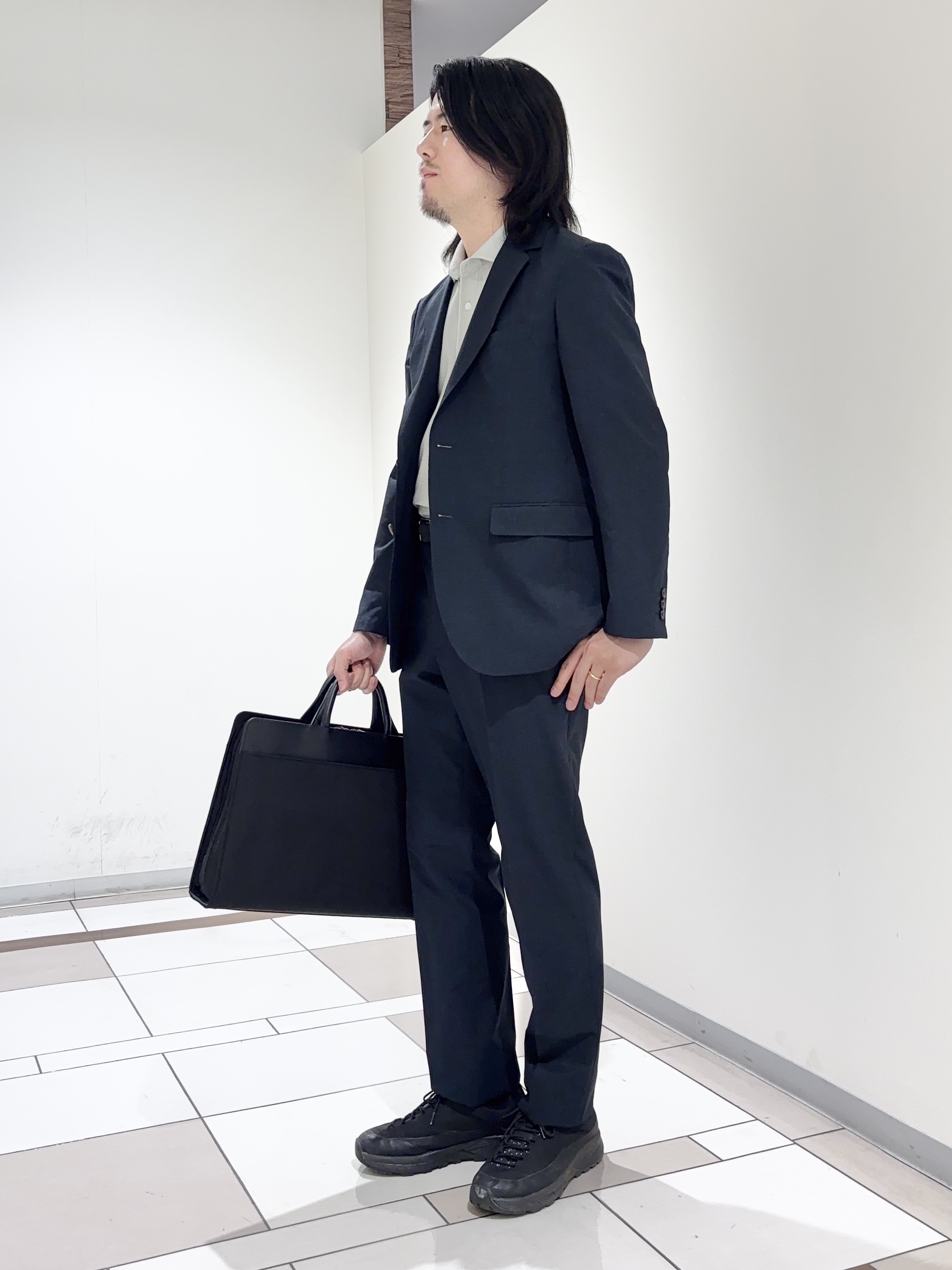 及川さんの「TAKEO KIKUCHI｜【抗菌防臭】COOL DOTS（R）ドビープリント ジャケット」を使ったコーディネート