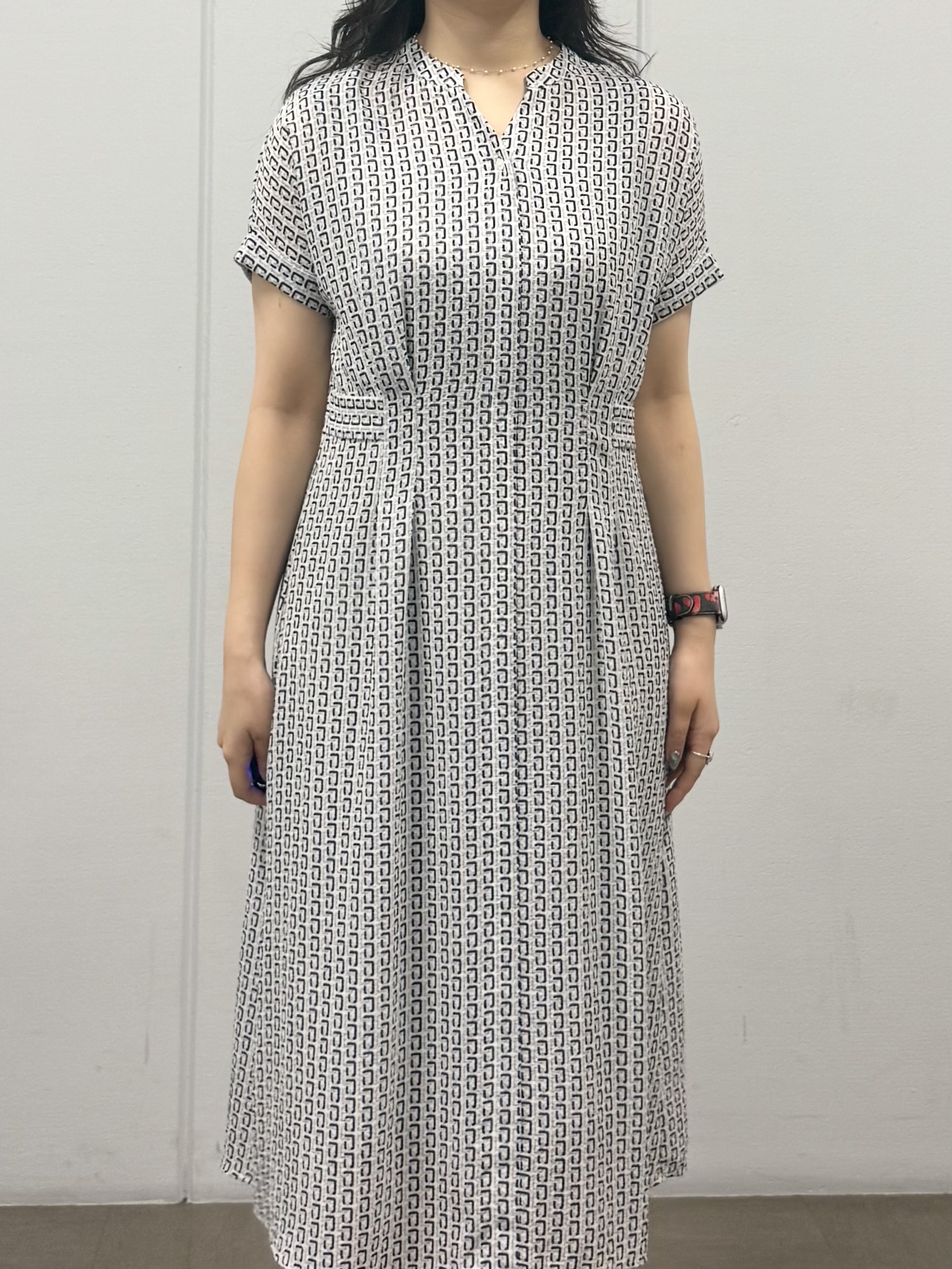 mizukiさんの「INDIVI｜【UVケア/接触冷感／アンサンブル】丸首カーディガン＆袖スリット5分袖ニット」を使ったコーディネート