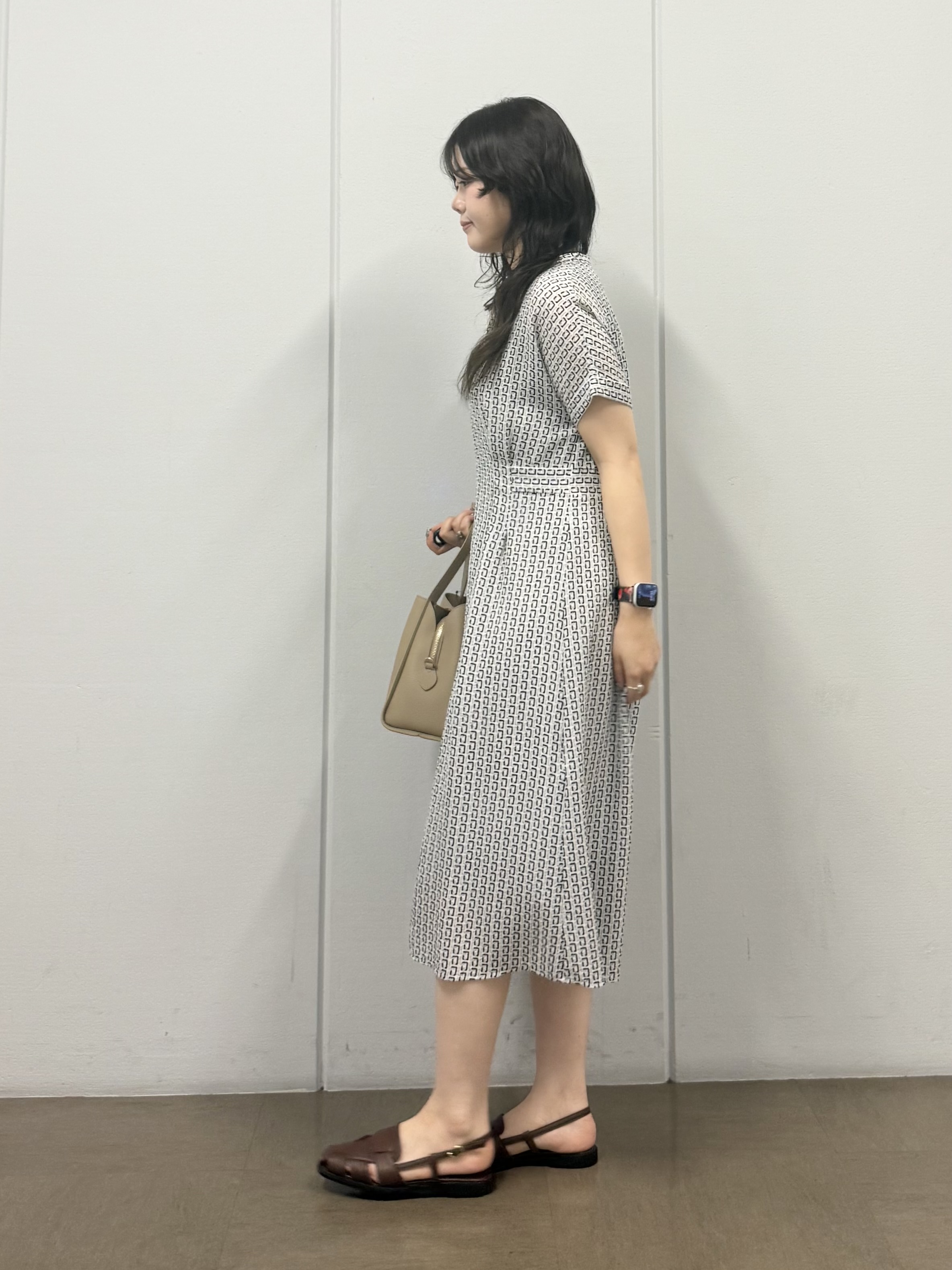 mizukiさんの「INDIVI｜【UVケア/接触冷感／アンサンブル】丸首カーディガン＆袖スリット5分袖ニット」を使ったコーディネート