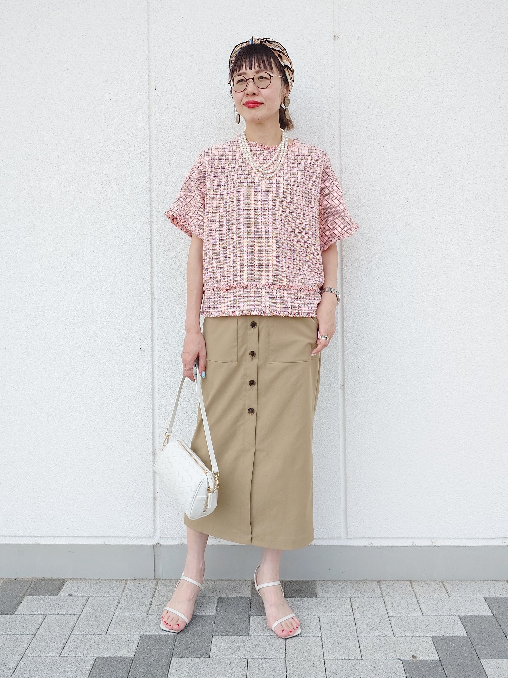 MUTSUKOさんの「UNTITLED｜◆ファンシーツイードブラウス」を使ったコーディネート