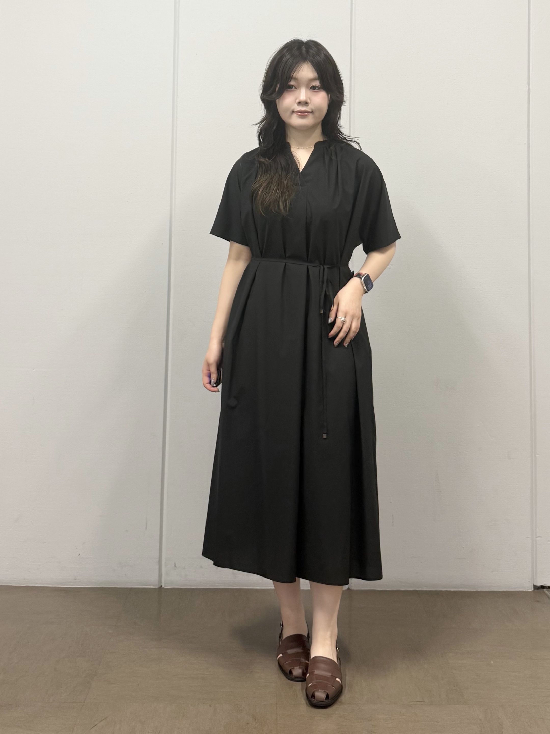 mizukiさんの「INDIVI｜【撥水／UVカット】タックデザインブラウス」を使ったコーディネート