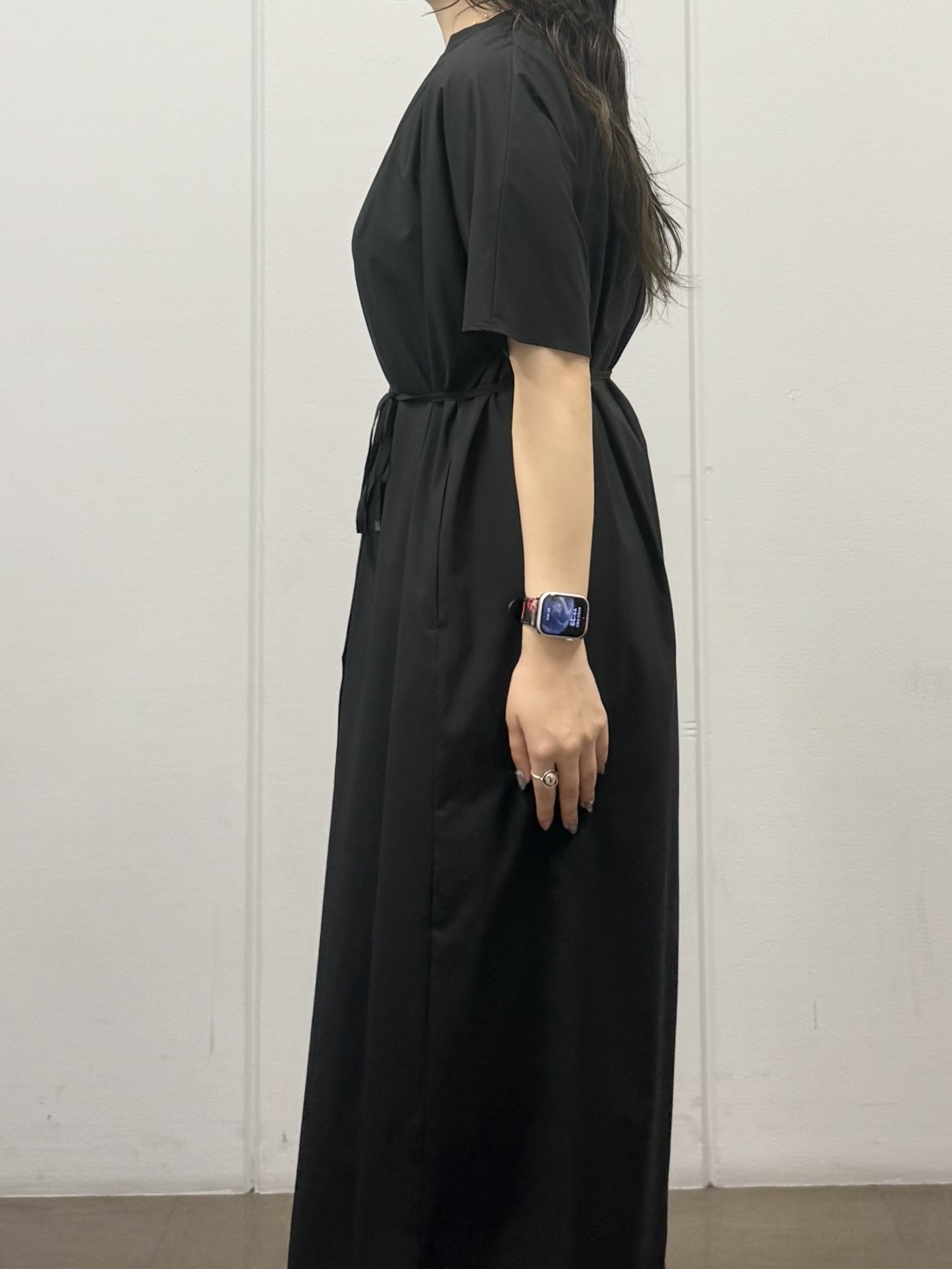 mizukiさんの「INDIVI｜【撥水／UVカット】タックデザインブラウス」を使ったコーディネート