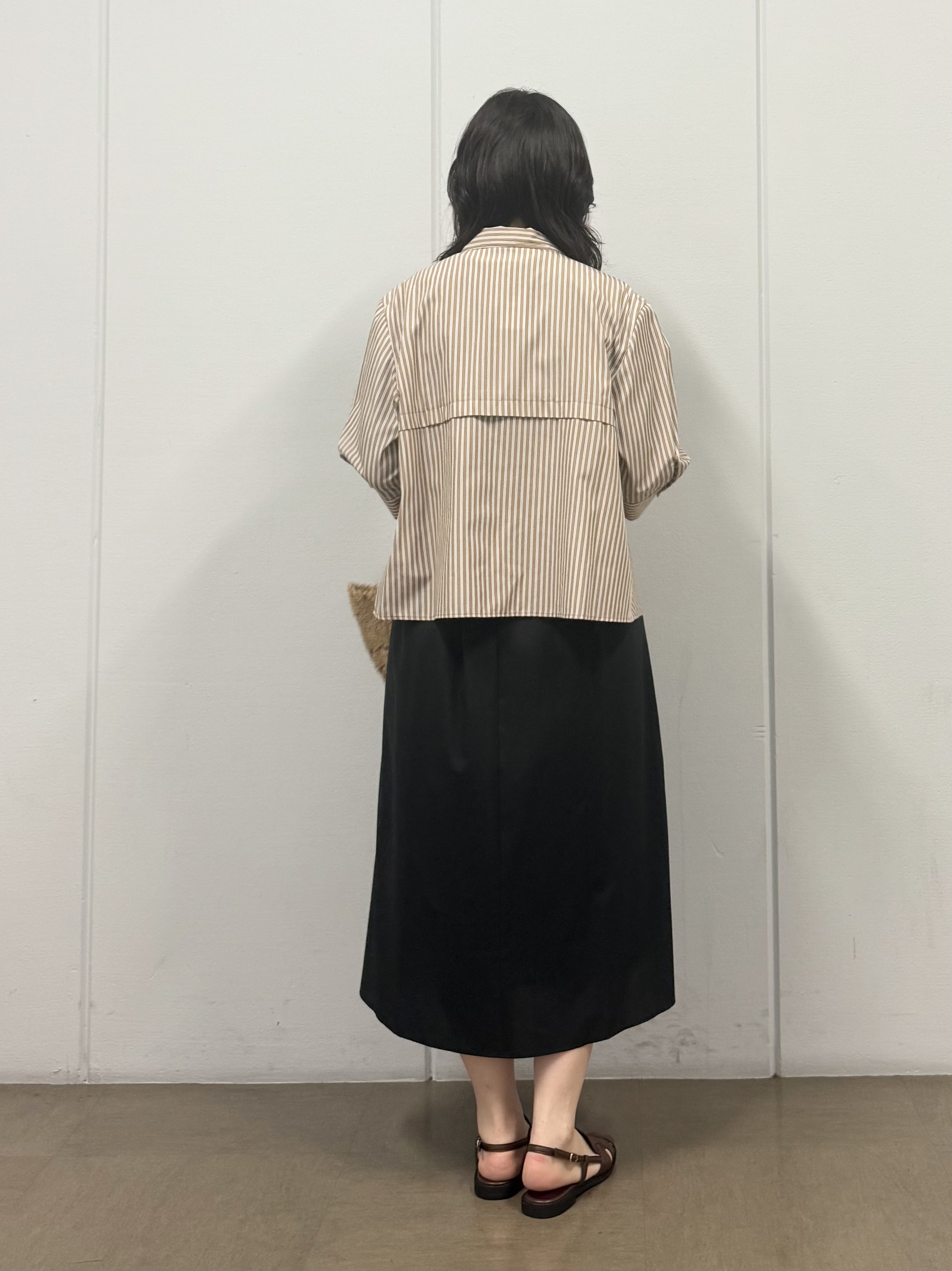 mizukiさんの「INDIVI｜【UVケア／吸汗速乾／着映え】ティアードストライプシャツ」を使ったコーディネート