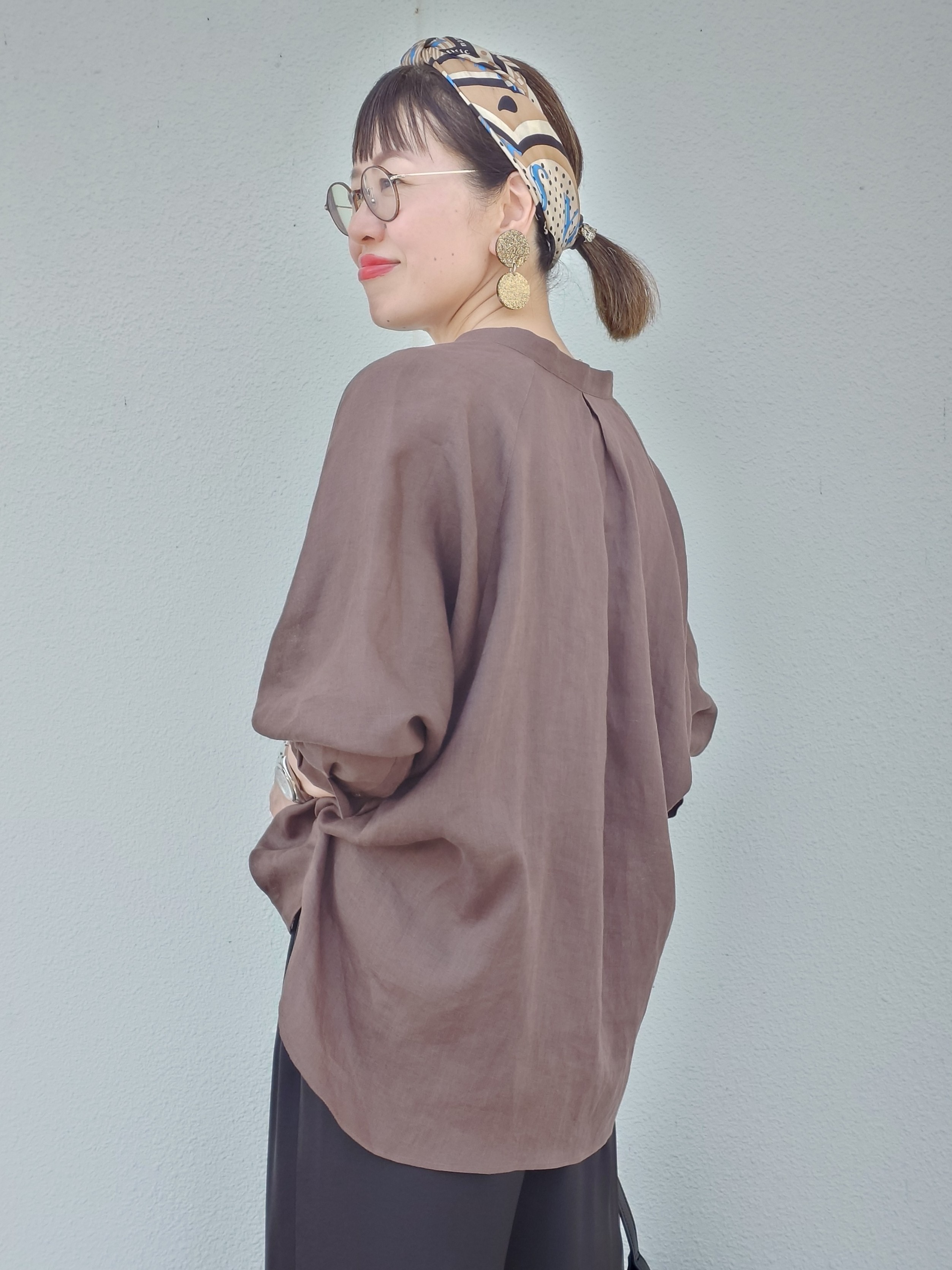 MUTSUKOさんの「UNTITLED｜【麻100】リネンドルマンシャツ」を使ったコーディネート