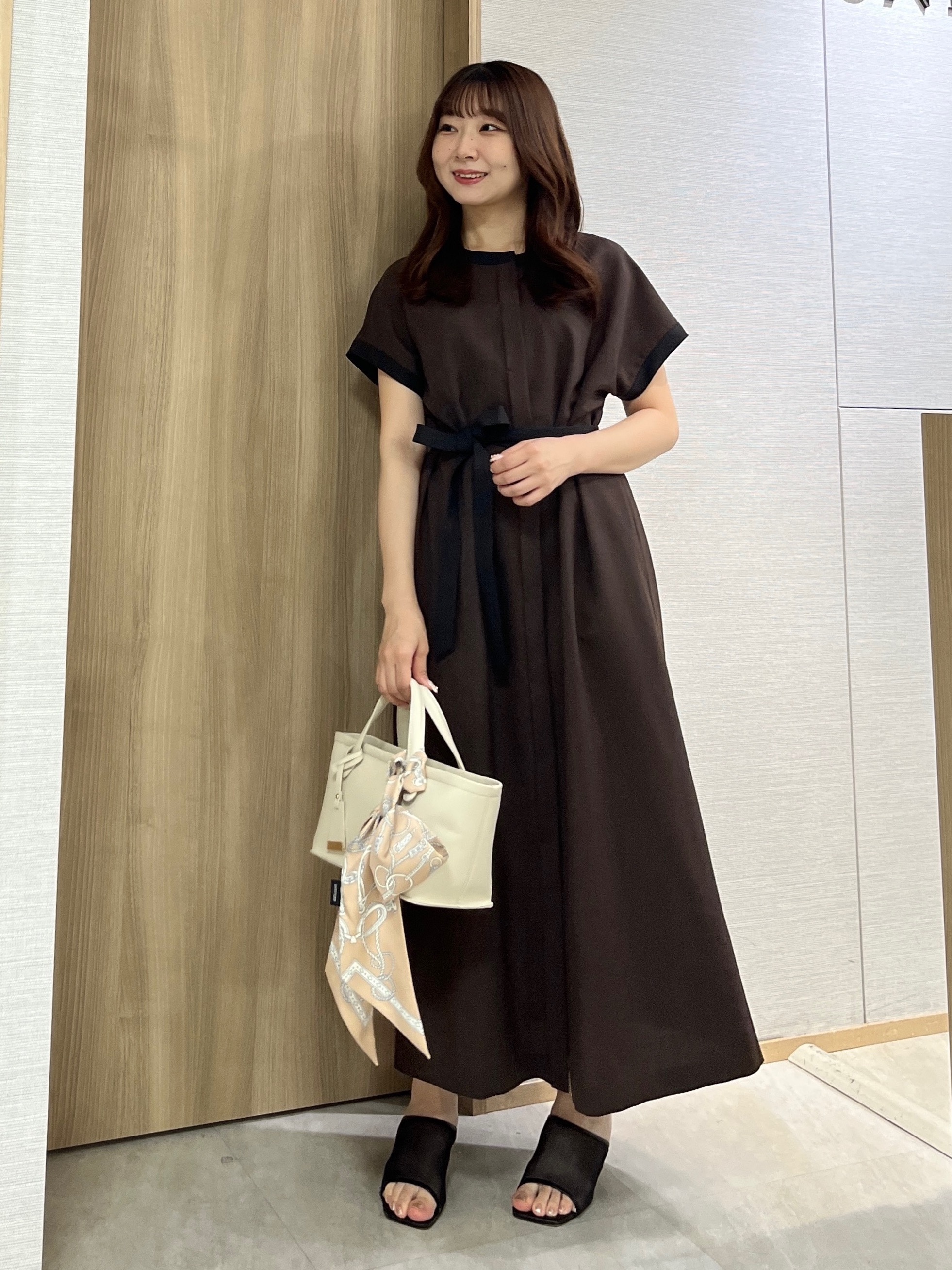 KAHOさんの「UNTITLED｜【接触冷感/UVカット/イージーケア】配色ラインワンピース」を使ったコーディネート