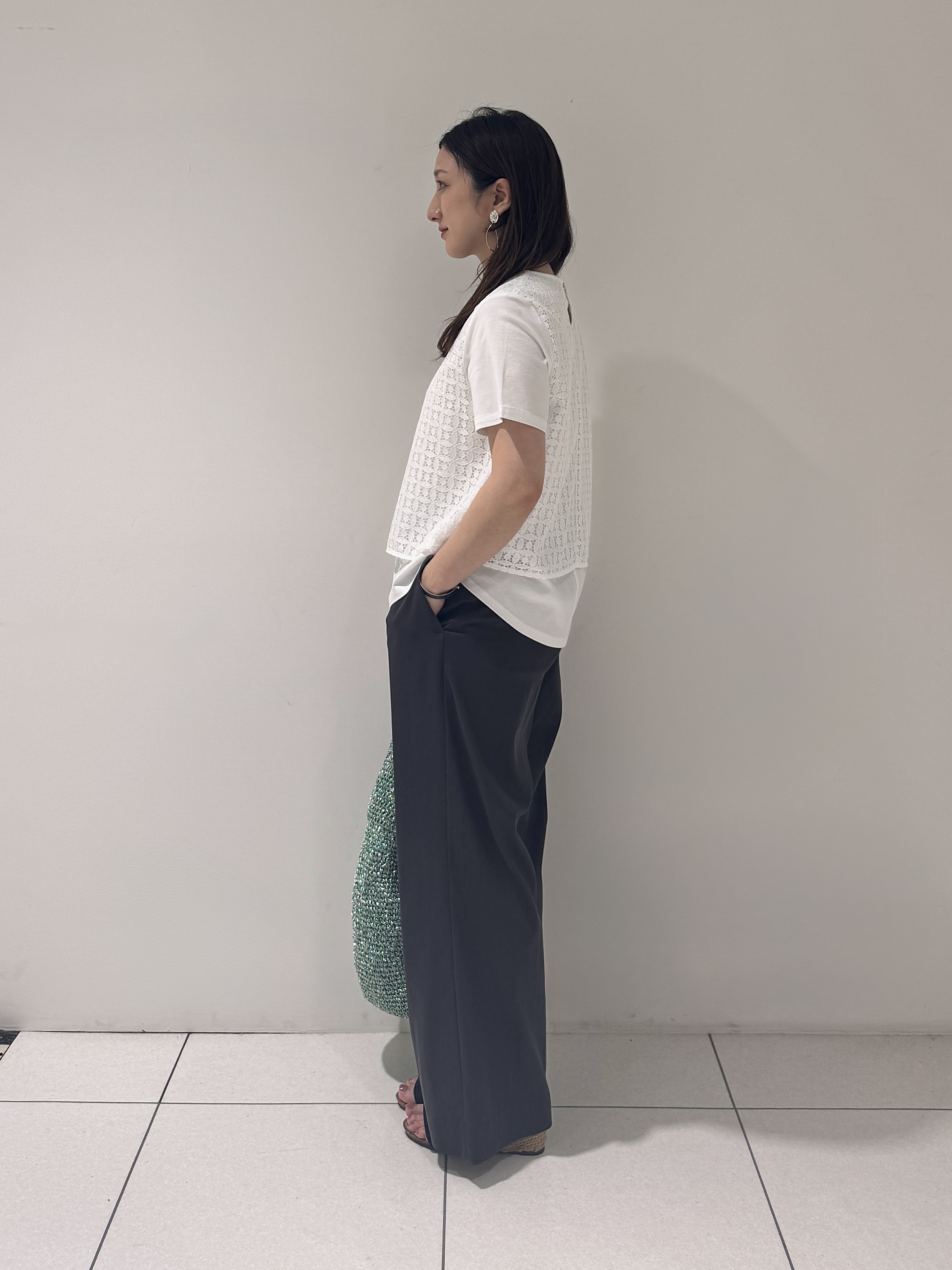 そんさんの「INDIVI｜【洗える】レイヤード風レースコンビTシャツ」を使ったコーディネート