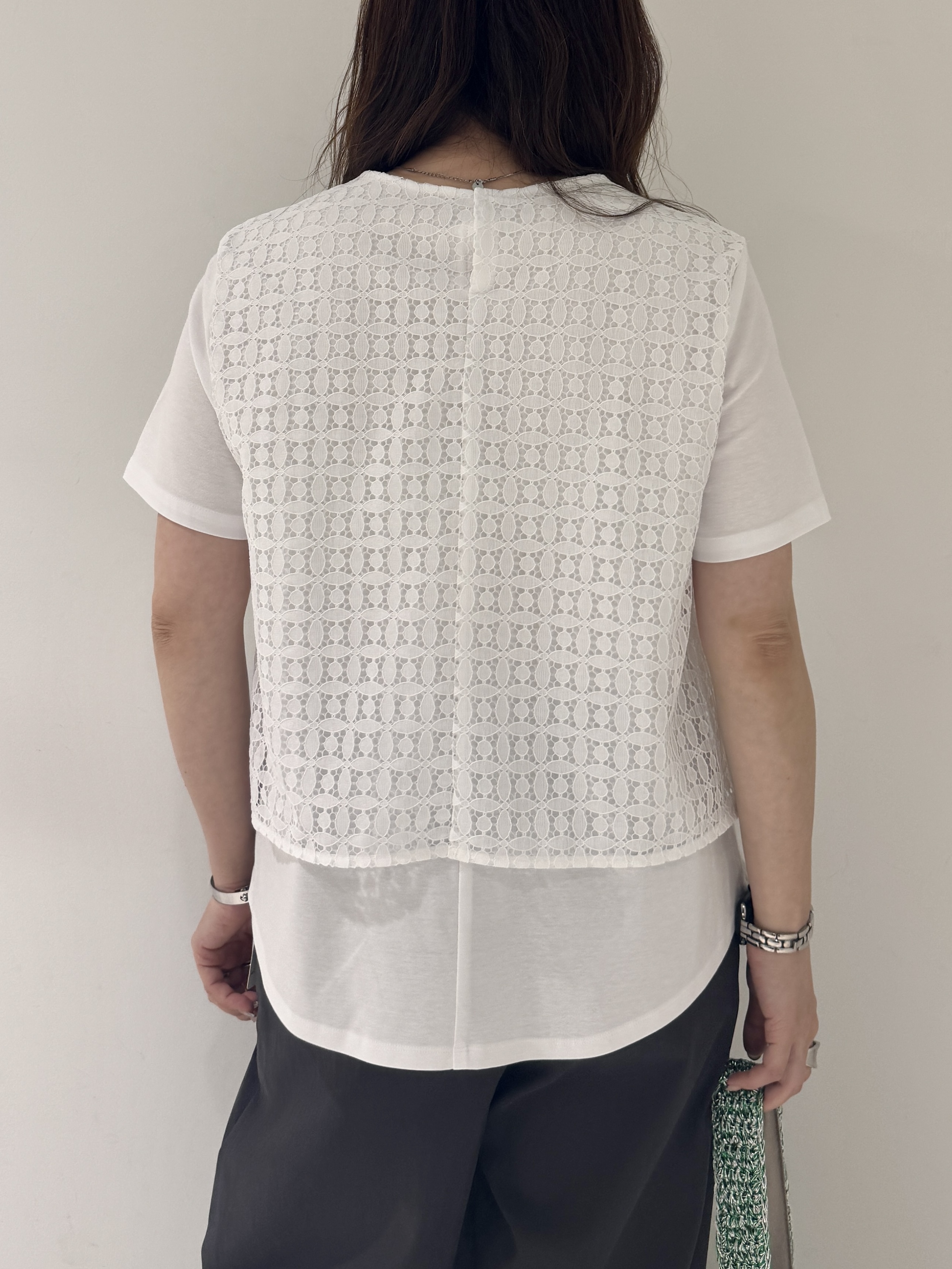 そんさんの「INDIVI｜【洗える】レイヤード風レースコンビTシャツ」を使ったコーディネート