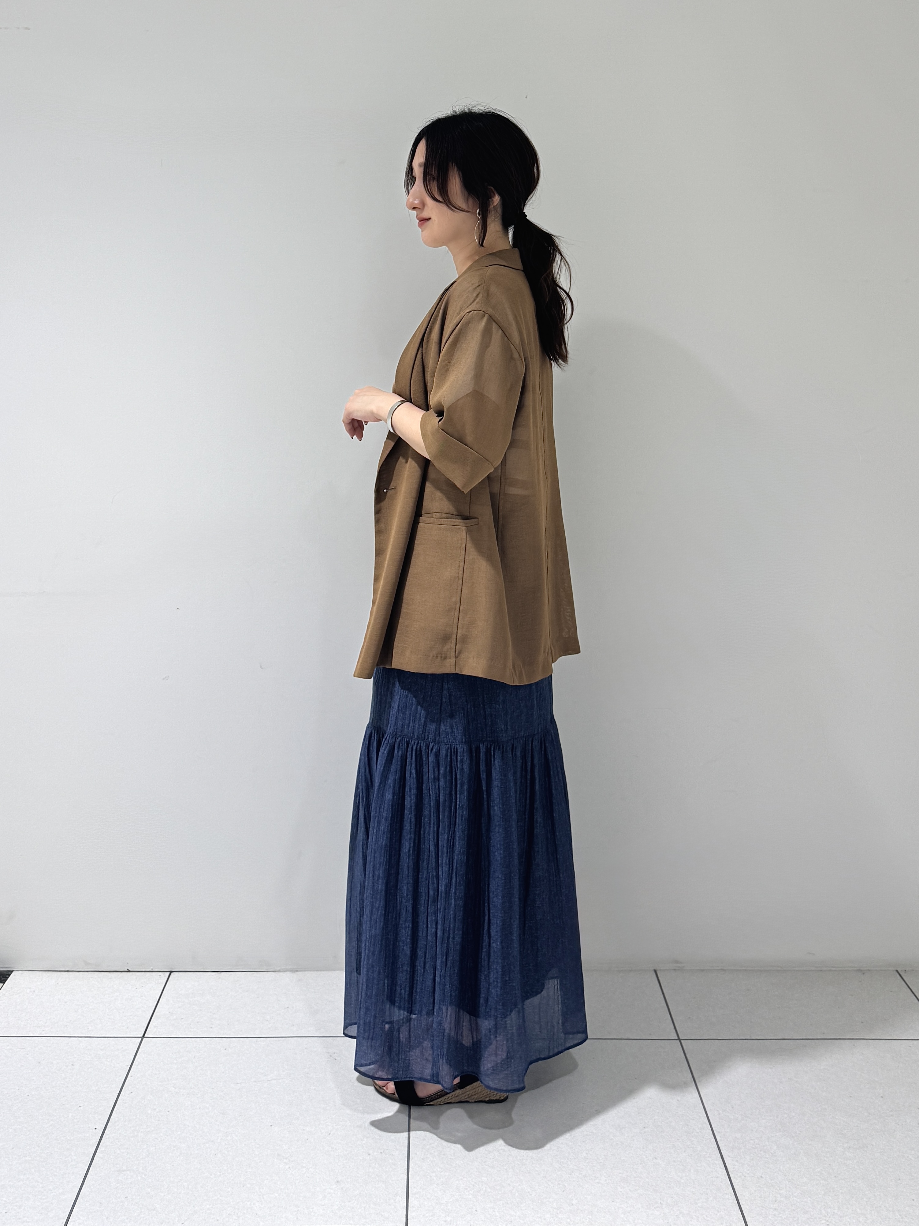 そんさんの「INDIVI｜【洗える／メッシュ素材／SETUP可能】半袖シアージャケット」を使ったコーディネート