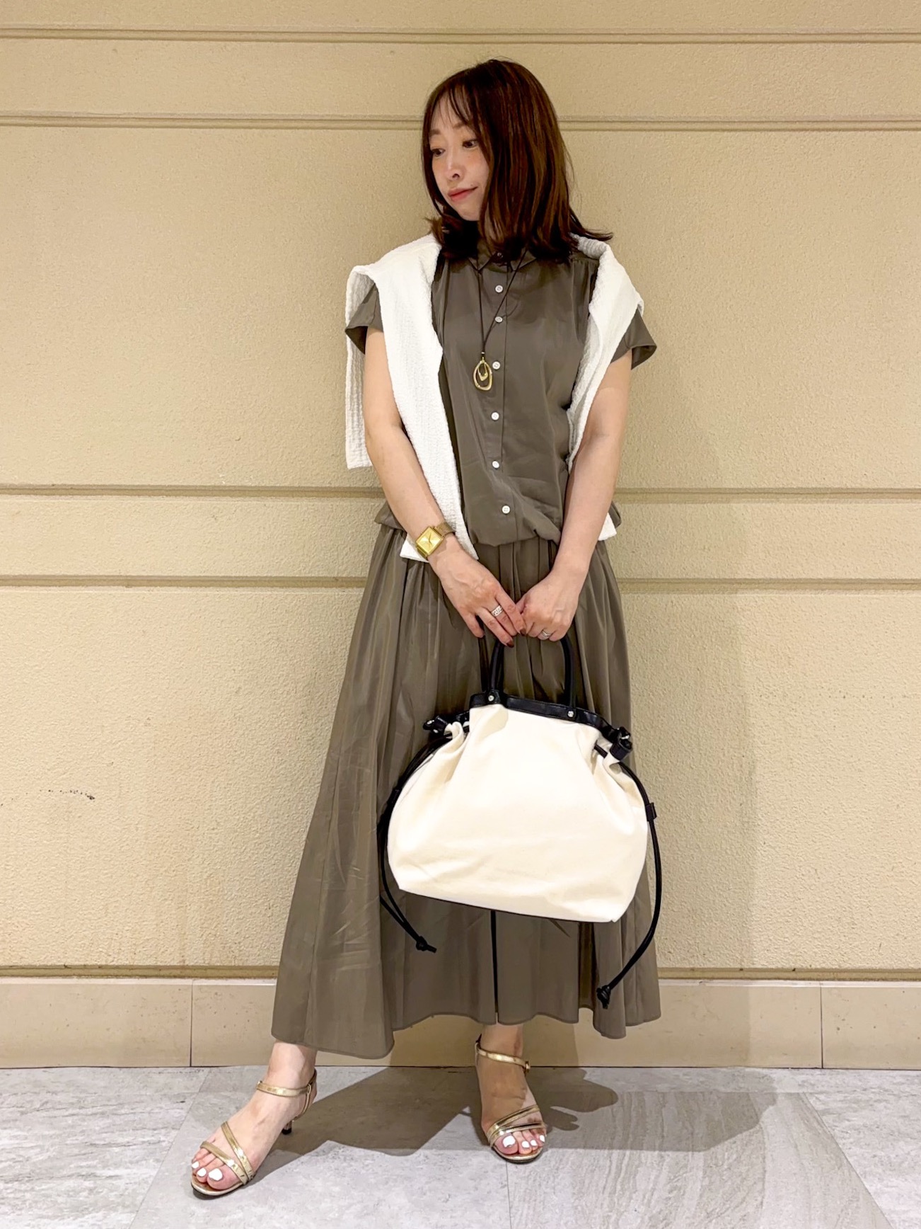 sattoさんの「UNTITLED｜【セットアップ可/軽量/清涼感】ローンギャザーブラウス」を使ったコーディネート