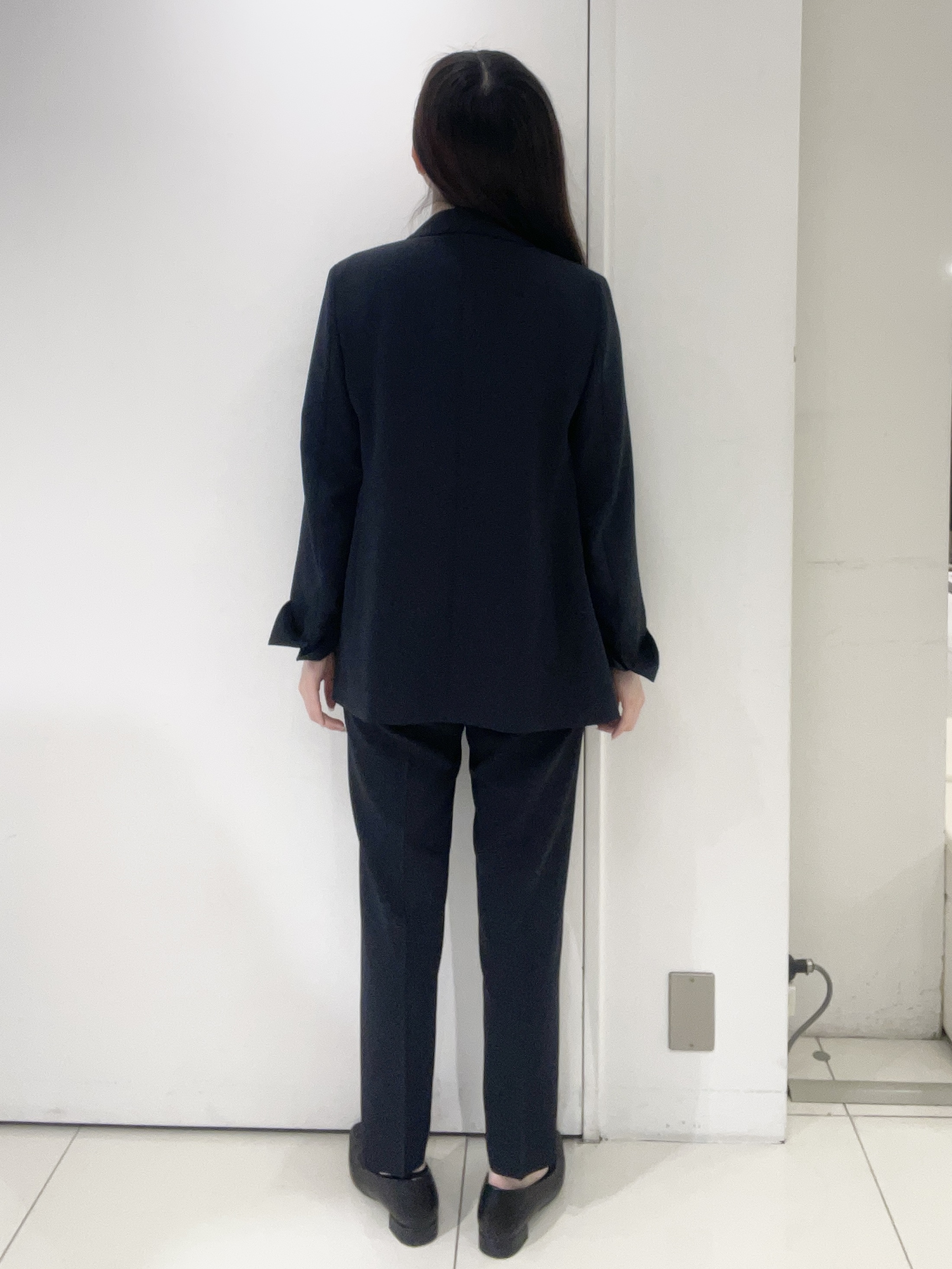 moeさんの「UNTITLED｜【新色追加/セットアップ可】エアリー ダブルブレストジャケット」を使ったコーディネート
