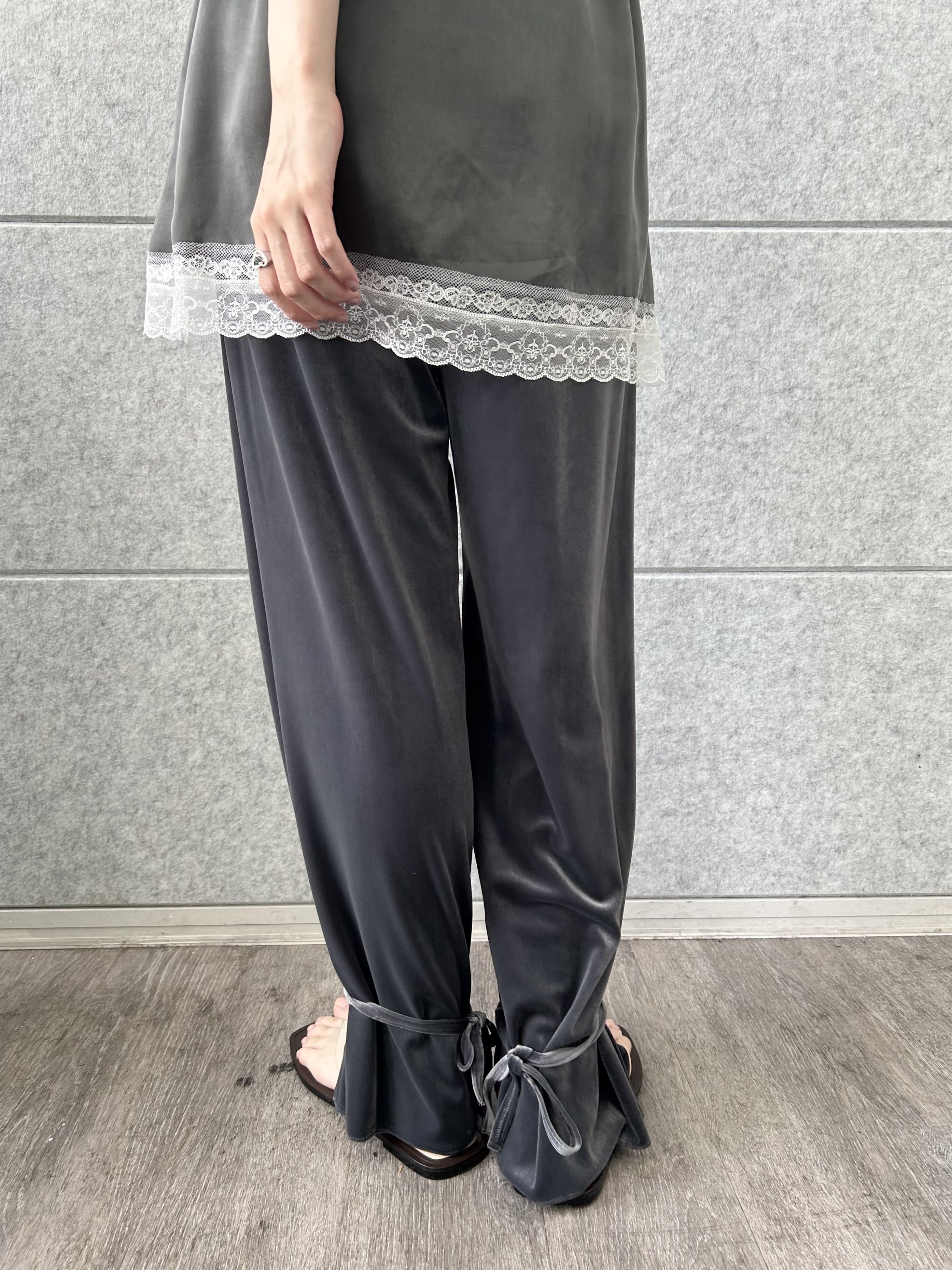 honoka Aさんの「CODE A｜lace trim slip dress」を使ったコーディネート