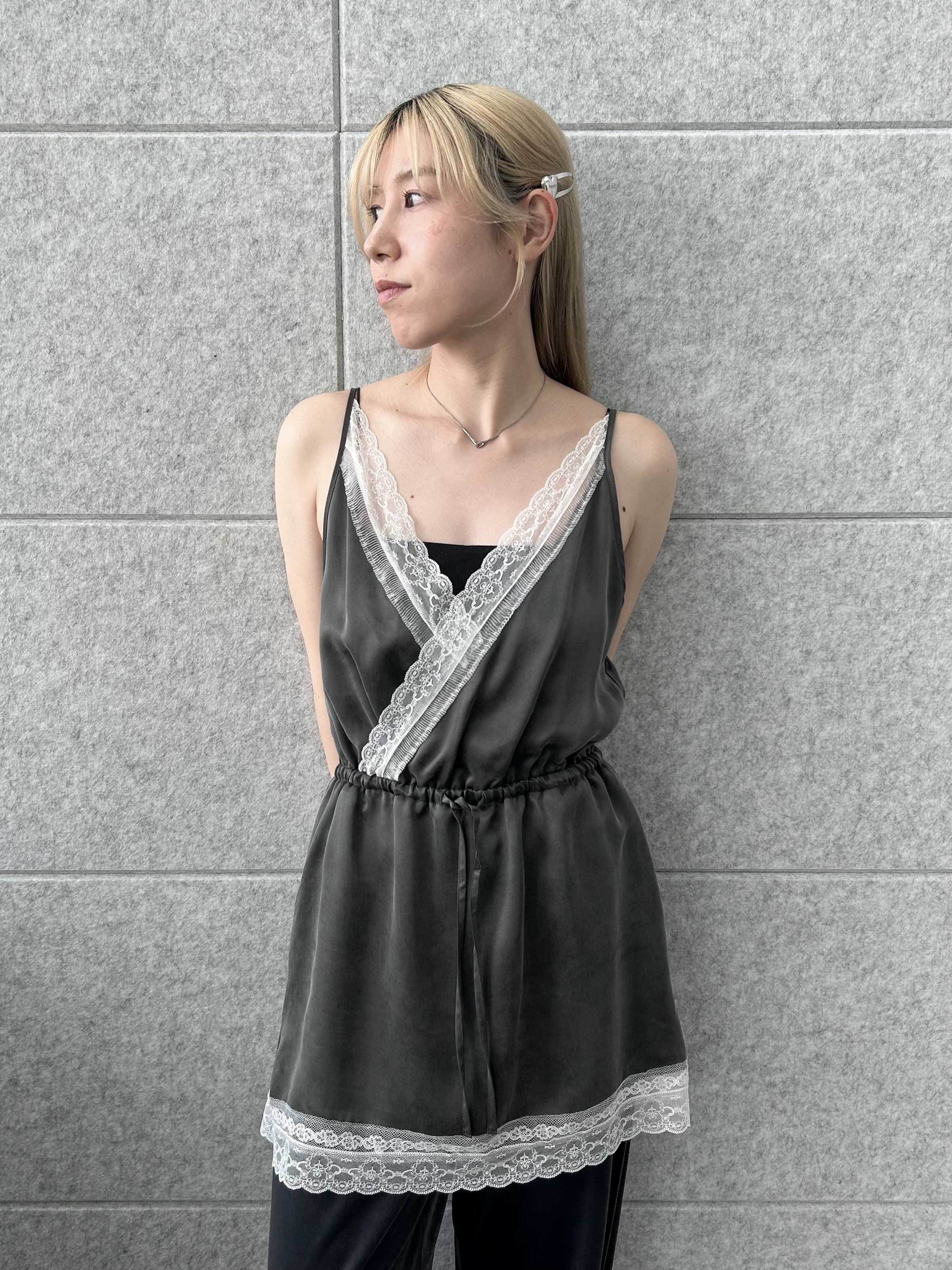 honoka Aさんの「CODE A｜lace trim slip dress」を使ったコーディネート