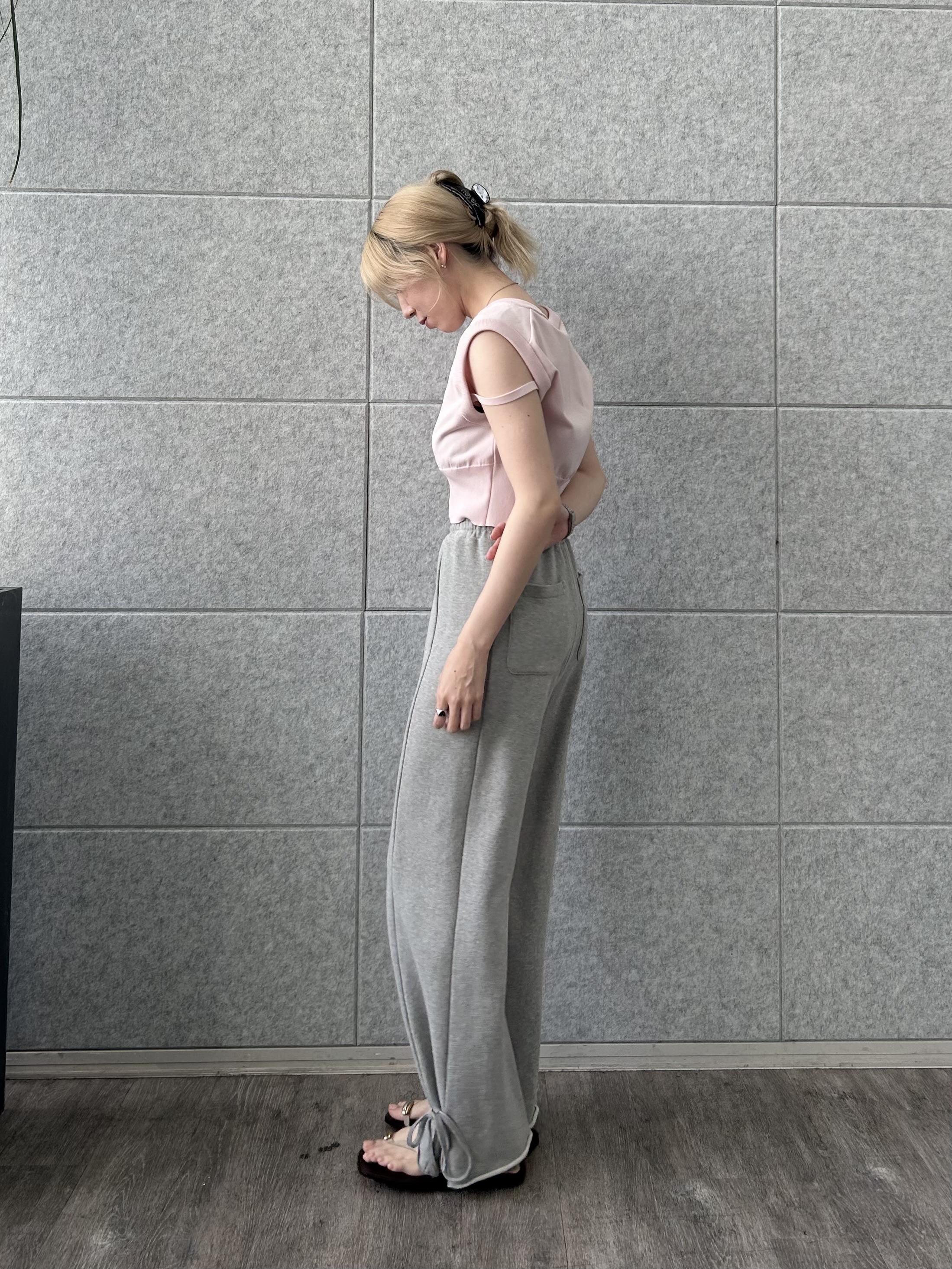 honoka Aさんの「CODE A｜design short vest」を使ったコーディネート
