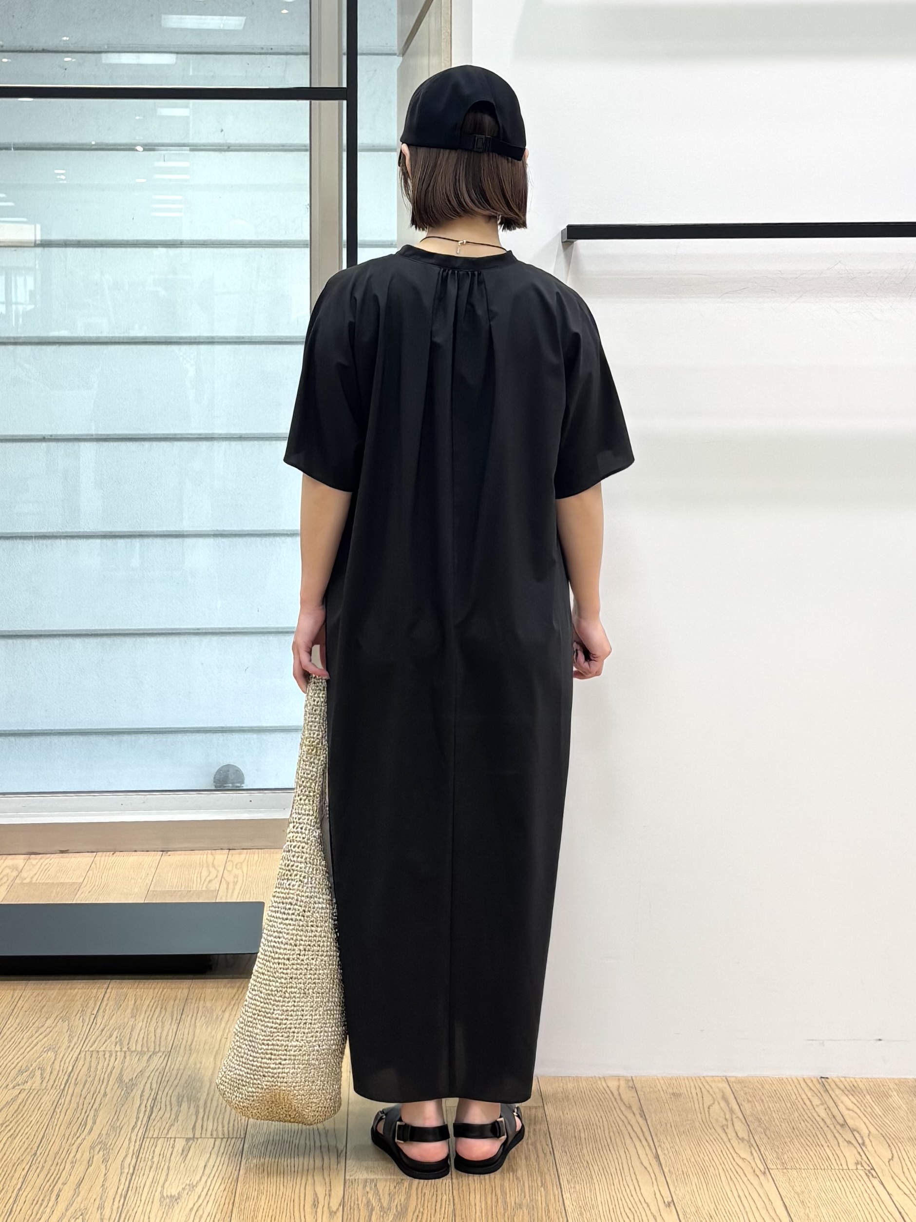 asamiさんの「INDIVI｜【撥水／UVカット】ベルト付きワンピース」を使ったコーディネート