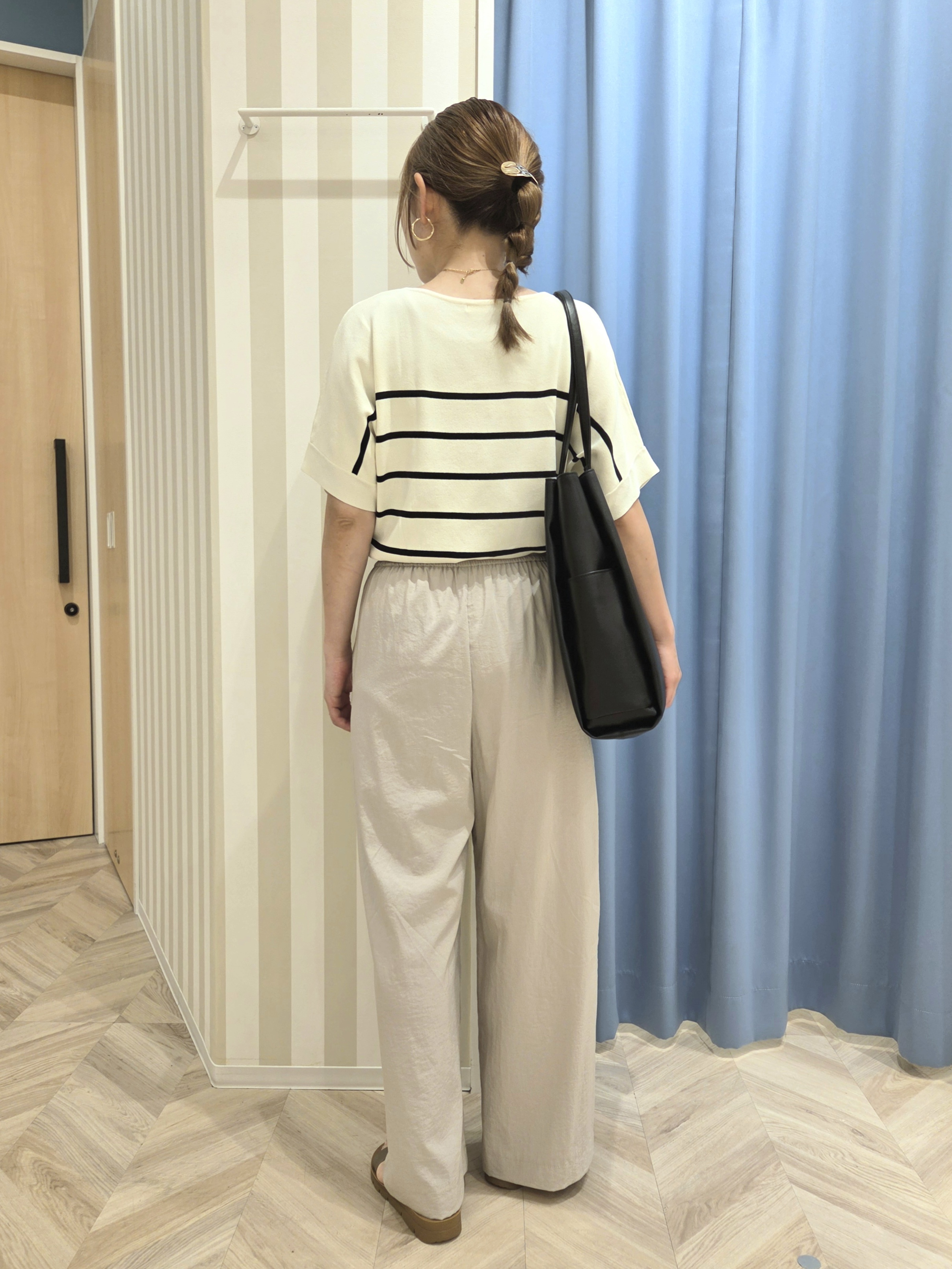 Ikumiさんの「SHOO･LA･RUE｜【毎日洗える/UV】二の腕隠れる さらっとドルマン半袖ニット」を使ったコーディネート