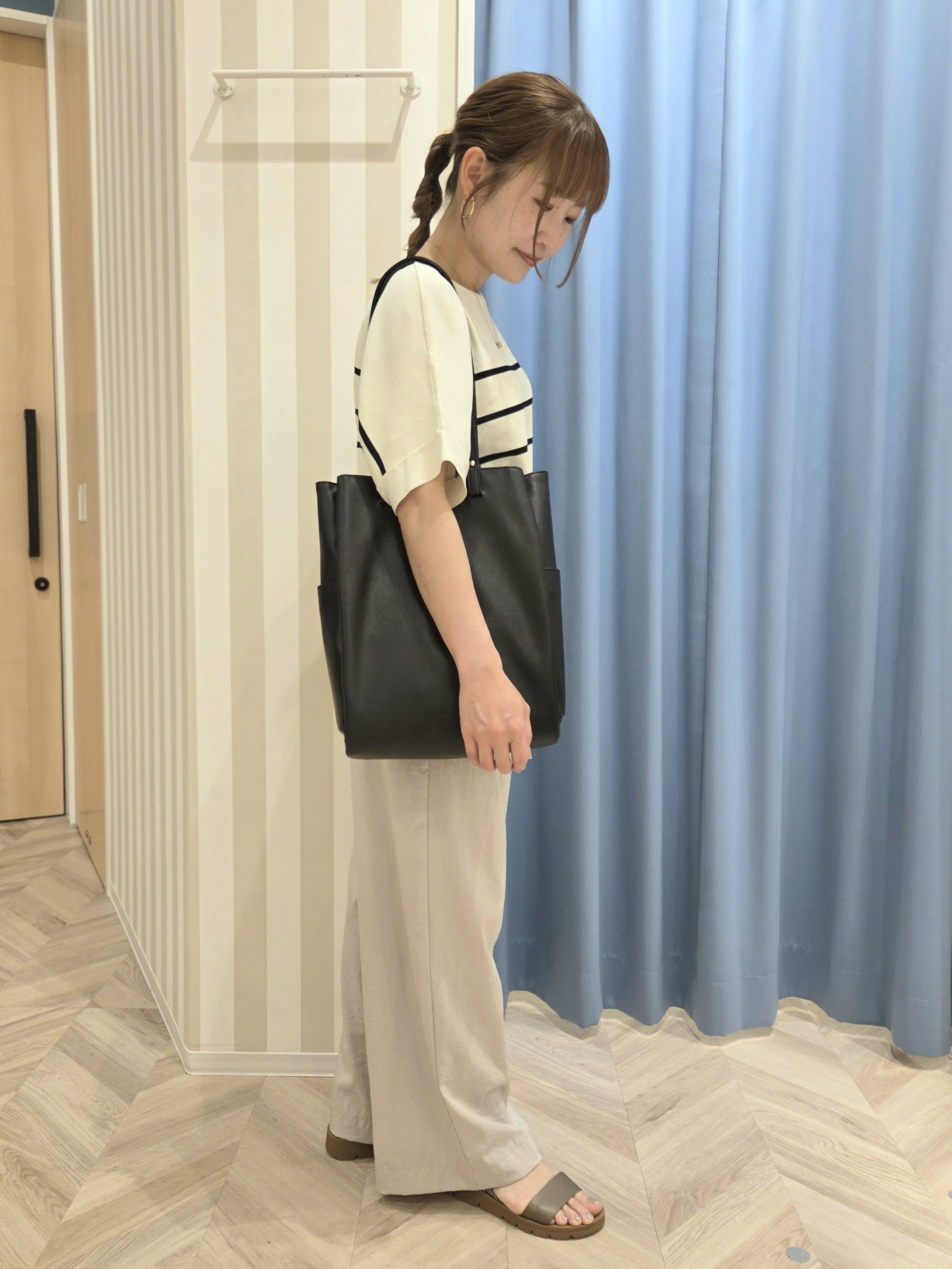 Ikumiさんの「SHOO･LA･RUE｜【毎日洗える/UV】二の腕隠れる さらっとドルマン半袖ニット」を使ったコーディネート