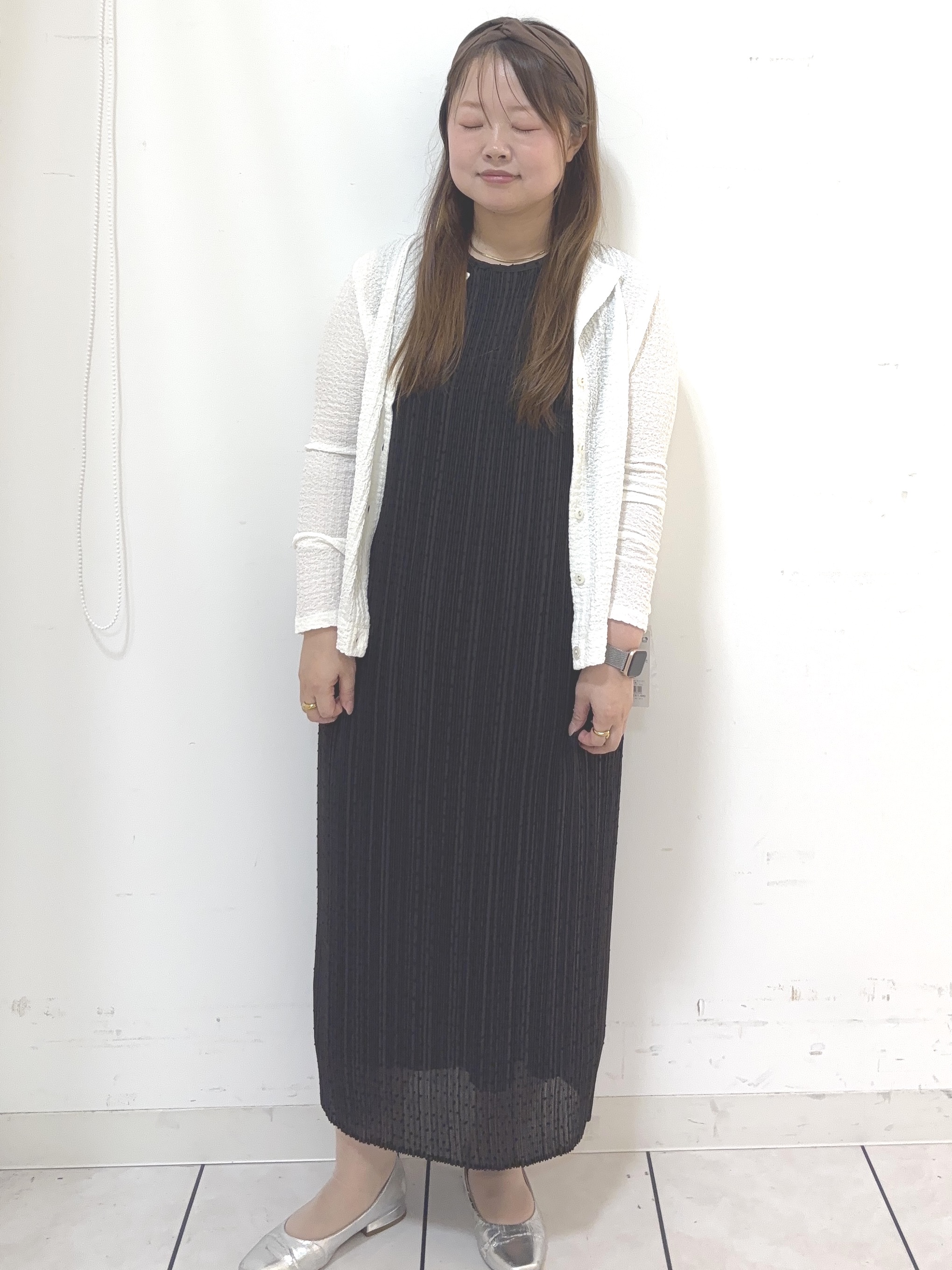 タマさんの「UNTITLED｜【華やか/シアー感】ドットジャガードワンピース」を使ったコーディネート