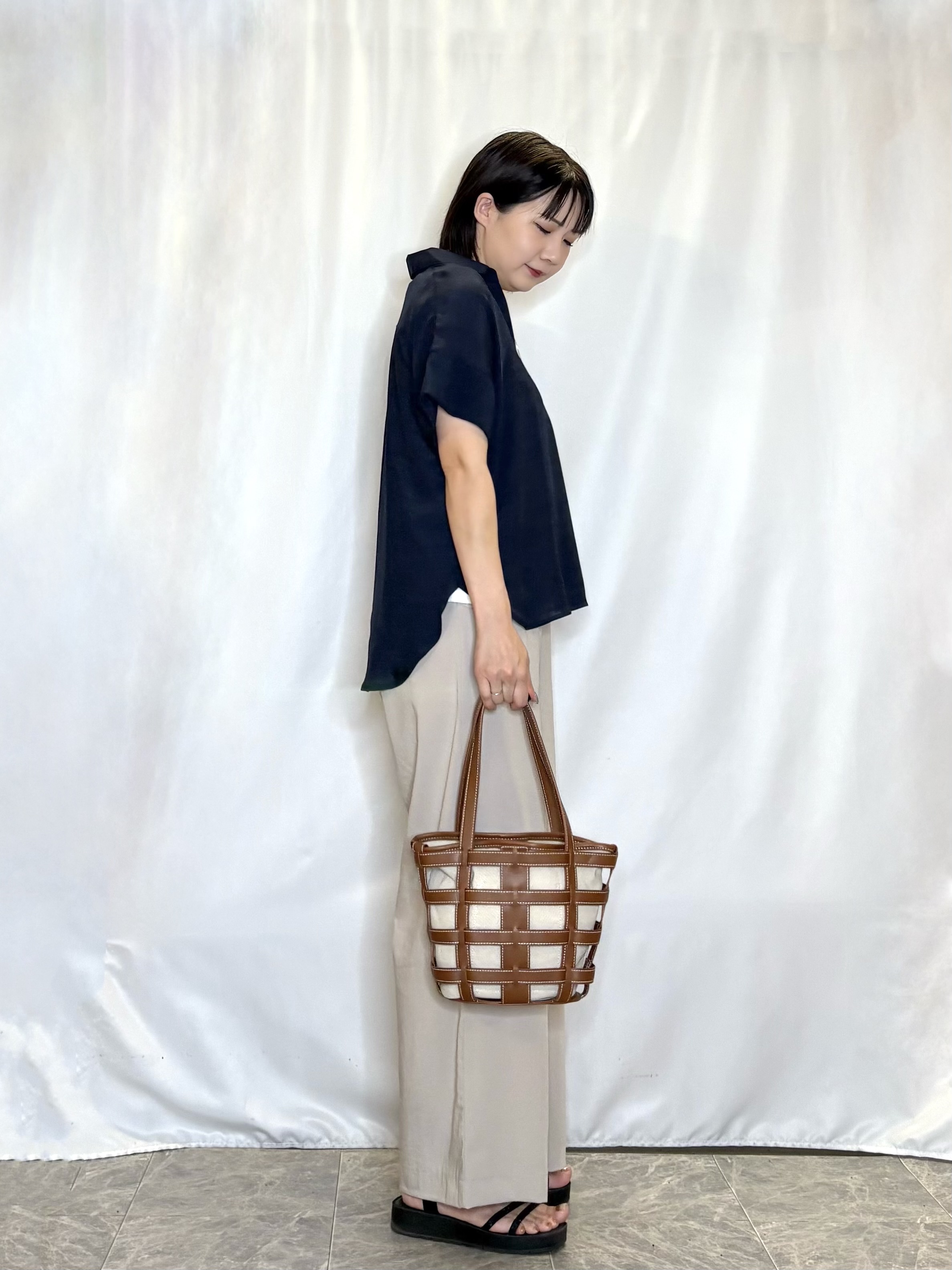 ネリさんの「SHOO･LA･RUE｜【2点セット/S-LL/洗濯機可】時短でコーデ決まる スラブスキッパーシャツ＋タンクトップ」を使ったコーディネート