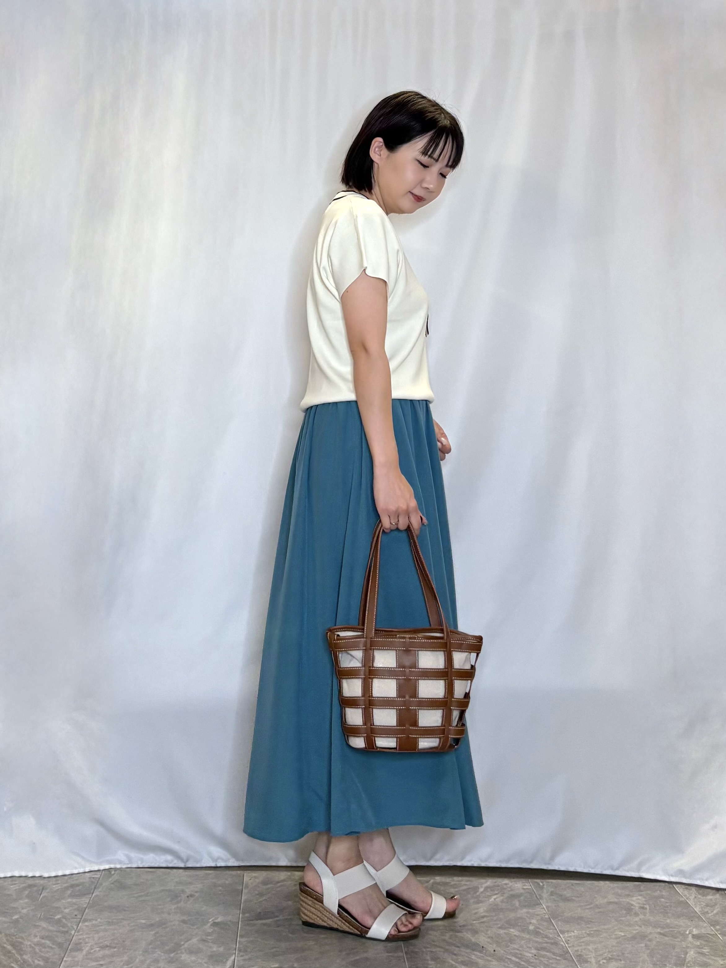 ネリさんの「SHOO･LA･RUE｜【高レビュー/毎日洗える/UV】二の腕も隠せる 配色ボウタイニット」を使ったコーディネート