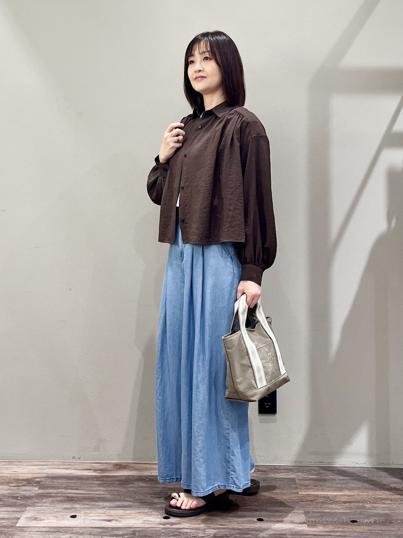 ricoさんの「Dessin｜エアリーシアーブラウス」を使ったコーディネート