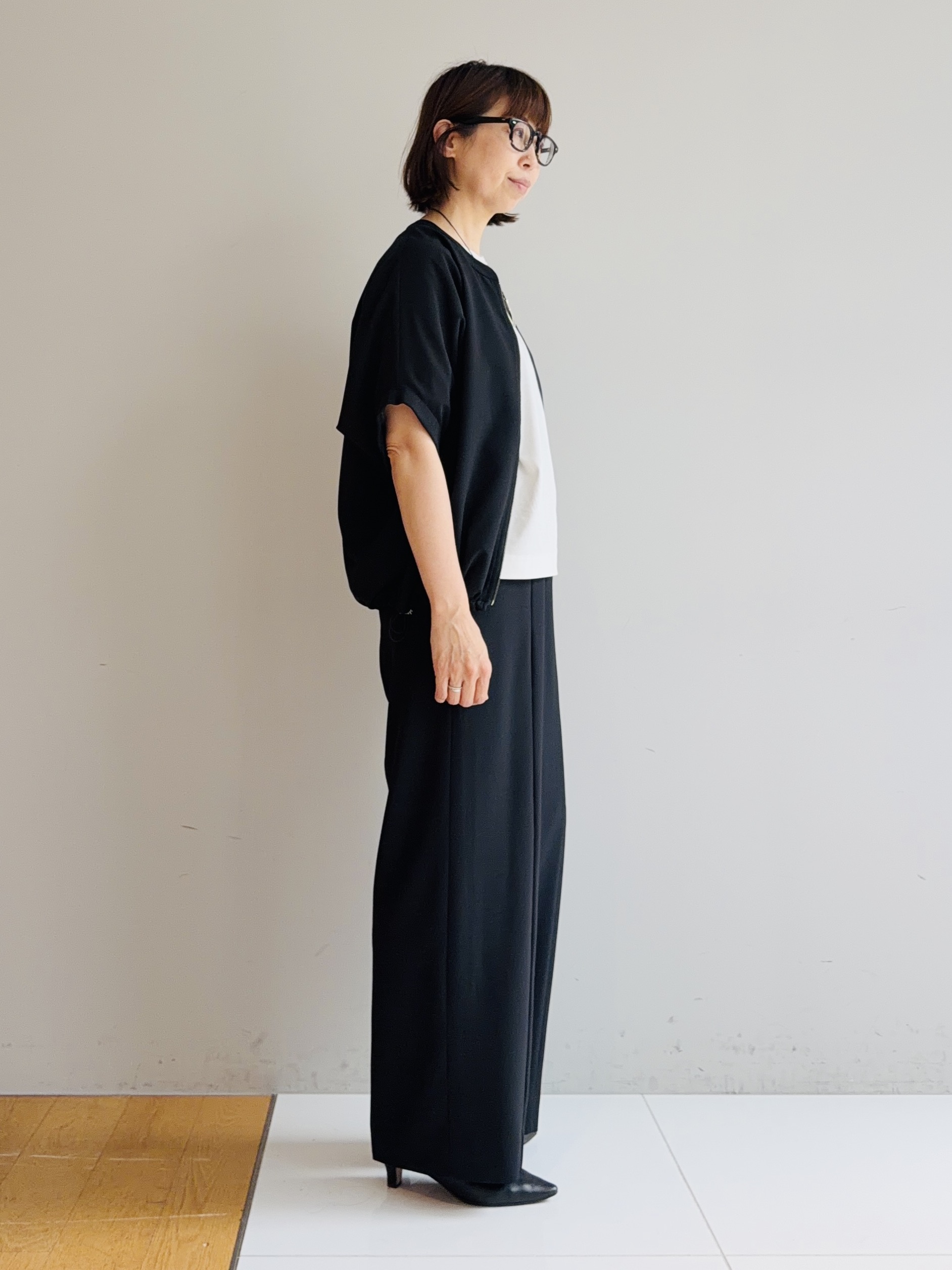 murayamaさんの「INDIVI｜【秋羽織り/着る日傘】ドルマンフォルムブルゾン」を使ったコーディネート