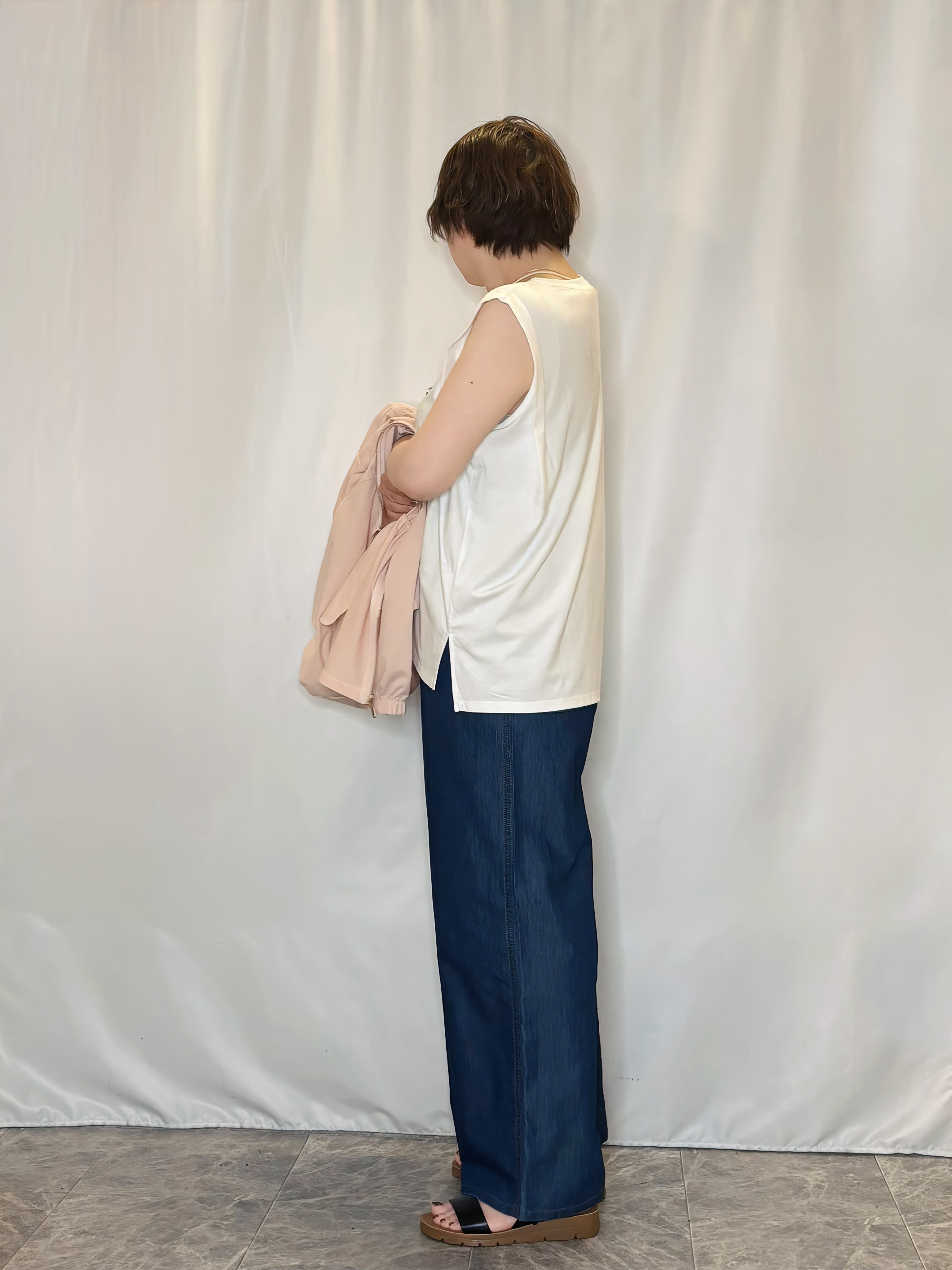 たみさんの「SHOO･LA･RUE｜【S-LL/体型カバー】日焼け対策にも女性らしさを UVカットペプラムパーカ」を使ったコーディネート