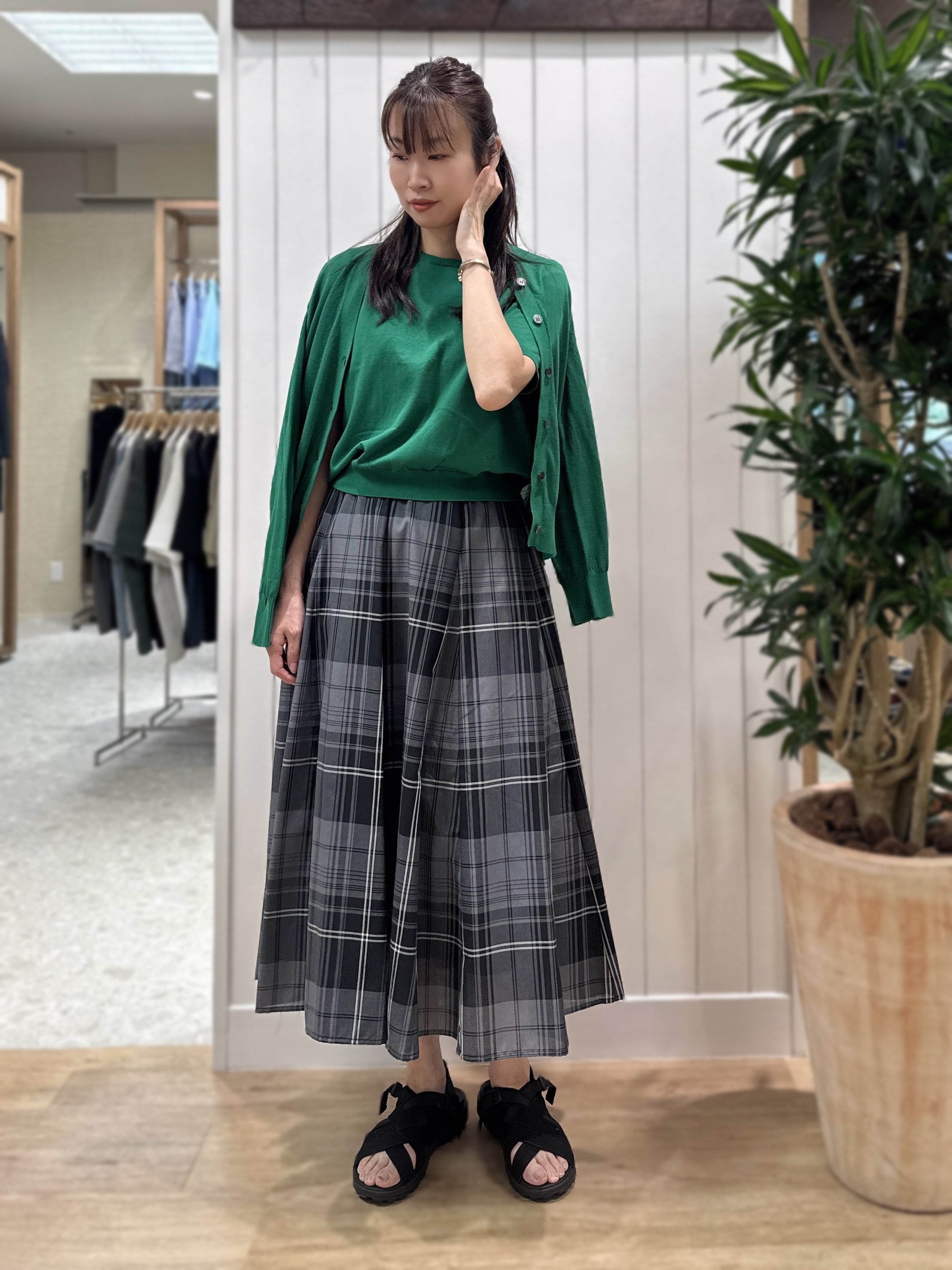 Junさんの「Dessin｜【9色展開/接触冷感/UVカット】ドライタッチサマーニットT」を使ったコーディネート