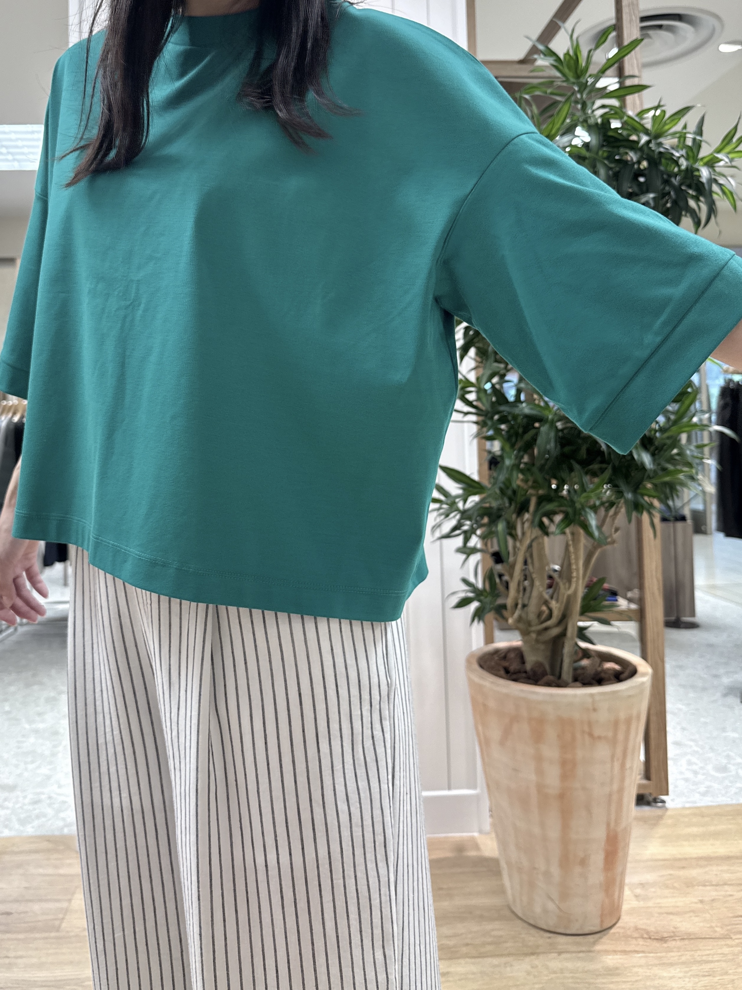 Junさんの「Dessin｜【体型カバー】美光沢カットソーボクシーシルエット」を使ったコーディネート
