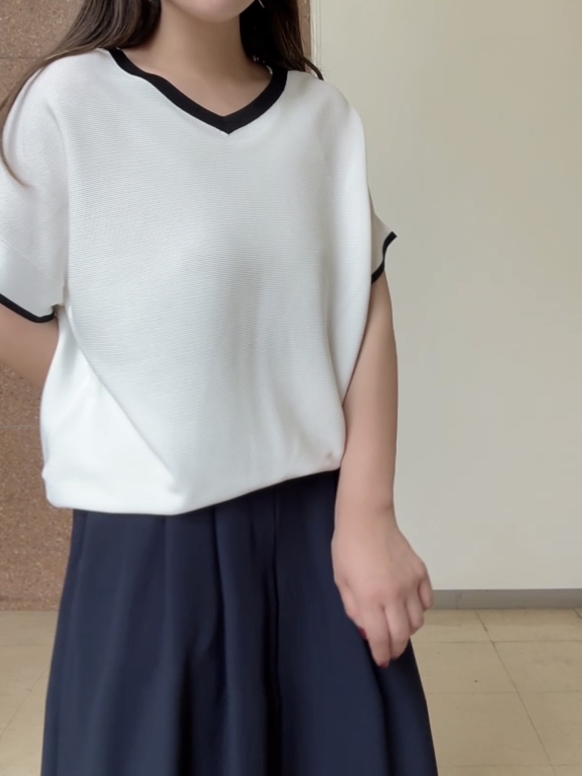 なかじさんの「UNTITLED｜【11色展開/体型カバー】前後2WAYフレンチスリーブニット」を使ったコーディネート