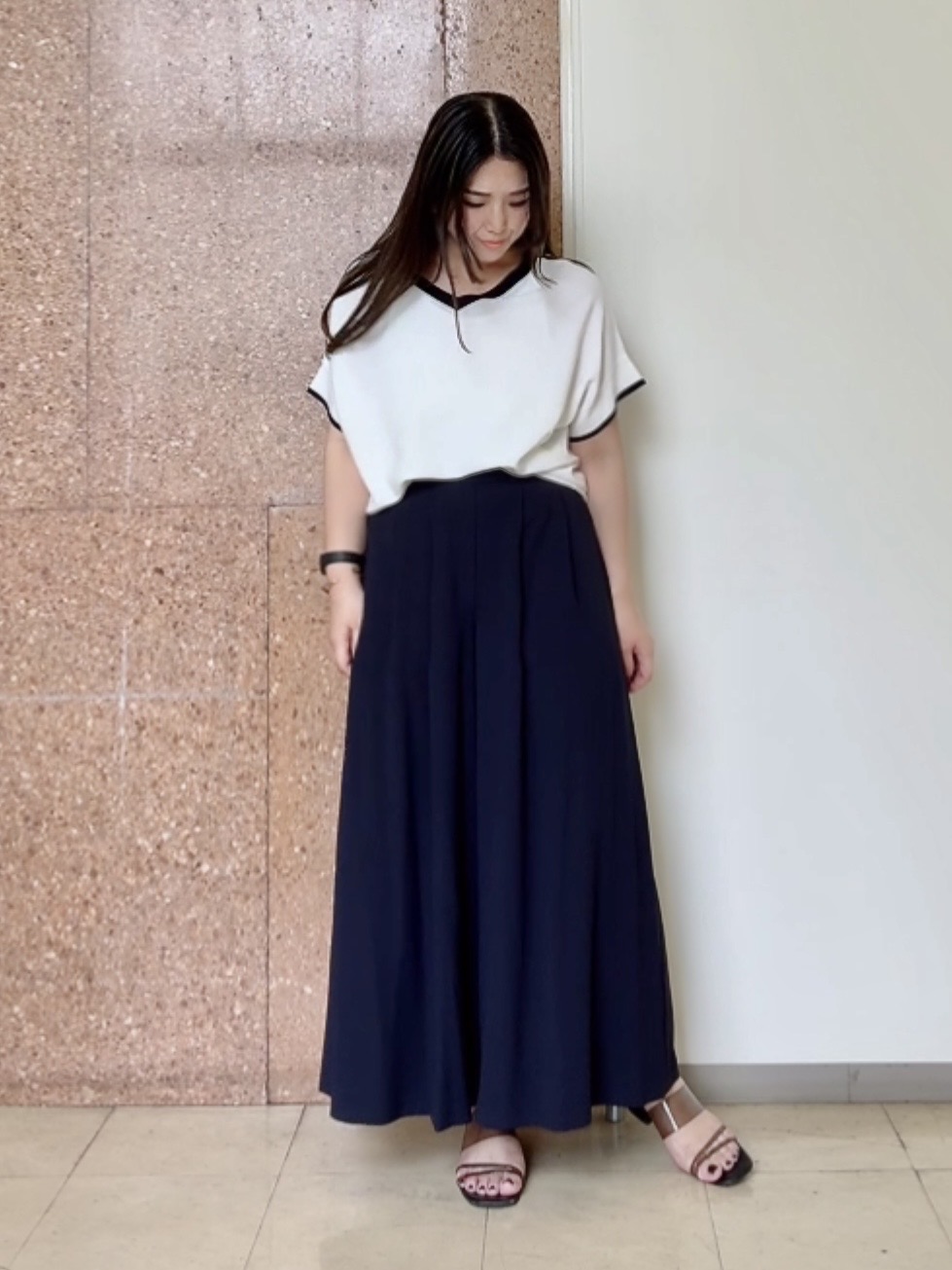 なかじさんの「UNTITLED｜【11色展開/体型カバー】前後2WAYフレンチスリーブニット」を使ったコーディネート