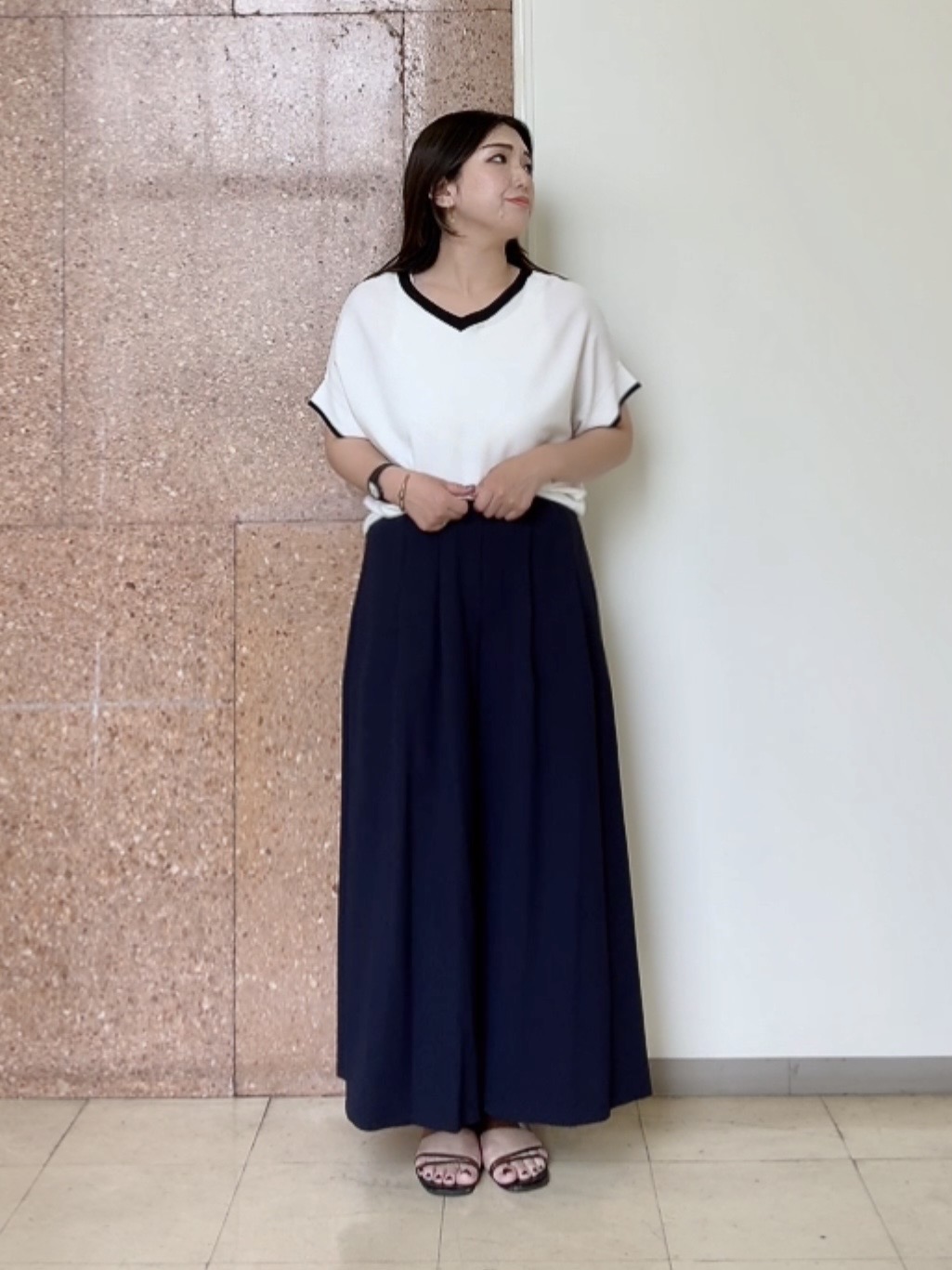 なかじさんの「UNTITLED｜【11色展開/体型カバー】前後2WAYフレンチスリーブニット」を使ったコーディネート