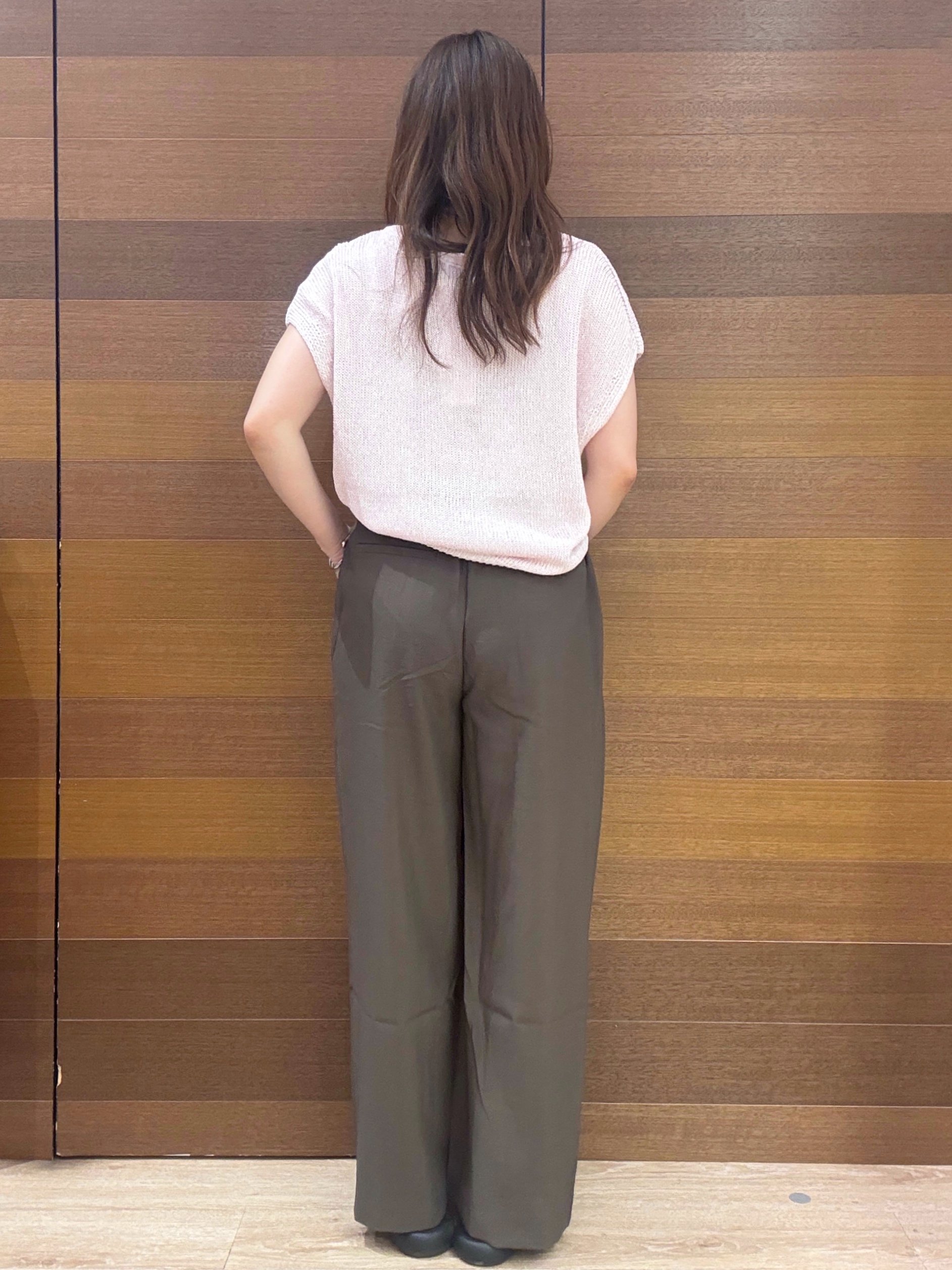 maichiさんの「OPAQUE.CLIP｜ラメメッシュ フレンチスリーブニット【洗濯機OK】」を使ったコーディネート