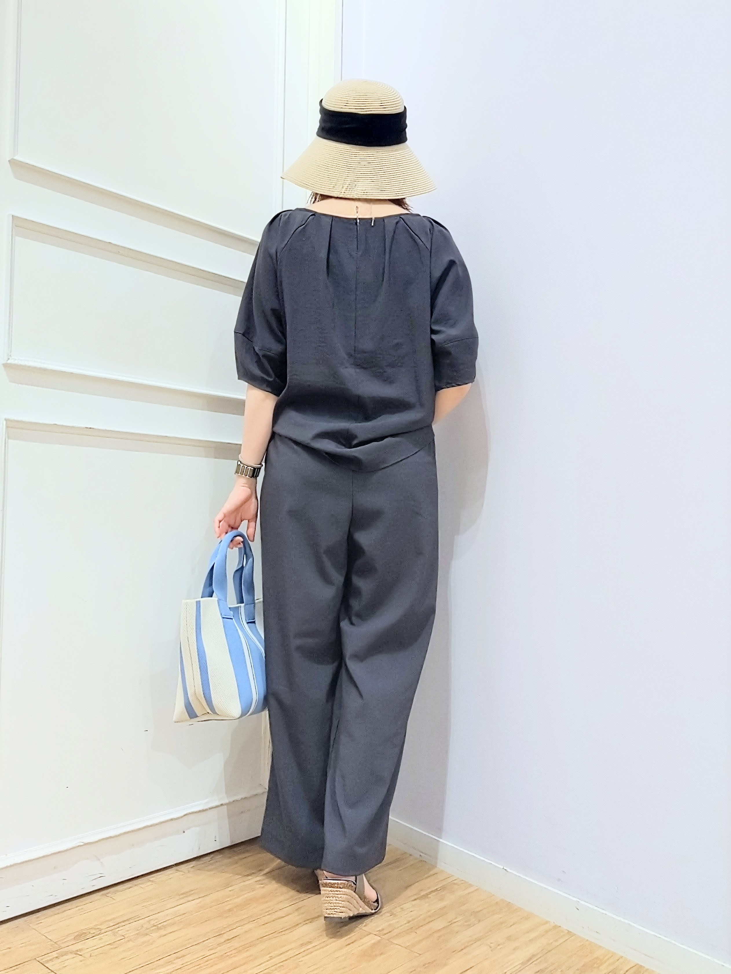 miomioさんの「SHOO･LA･RUE｜【S-LL/洗濯機可/セットアップ可】軽凛(かろりん) タックブラウス」を使ったコーディネート