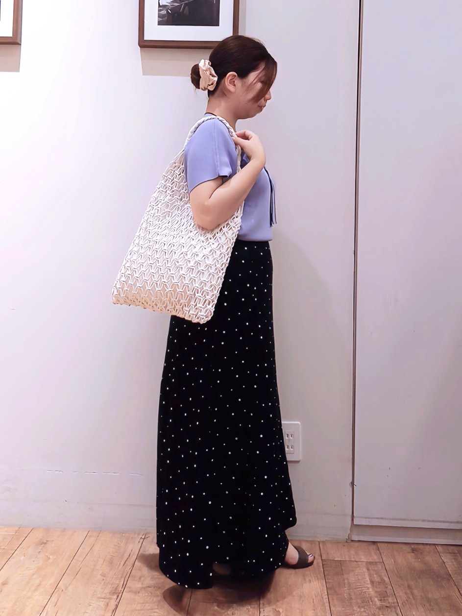 Riranさんの「SHOO･LA･RUE｜【高レビュー/毎日洗える/UV】二の腕も隠せる 配色ボウタイニット」を使ったコーディネート
