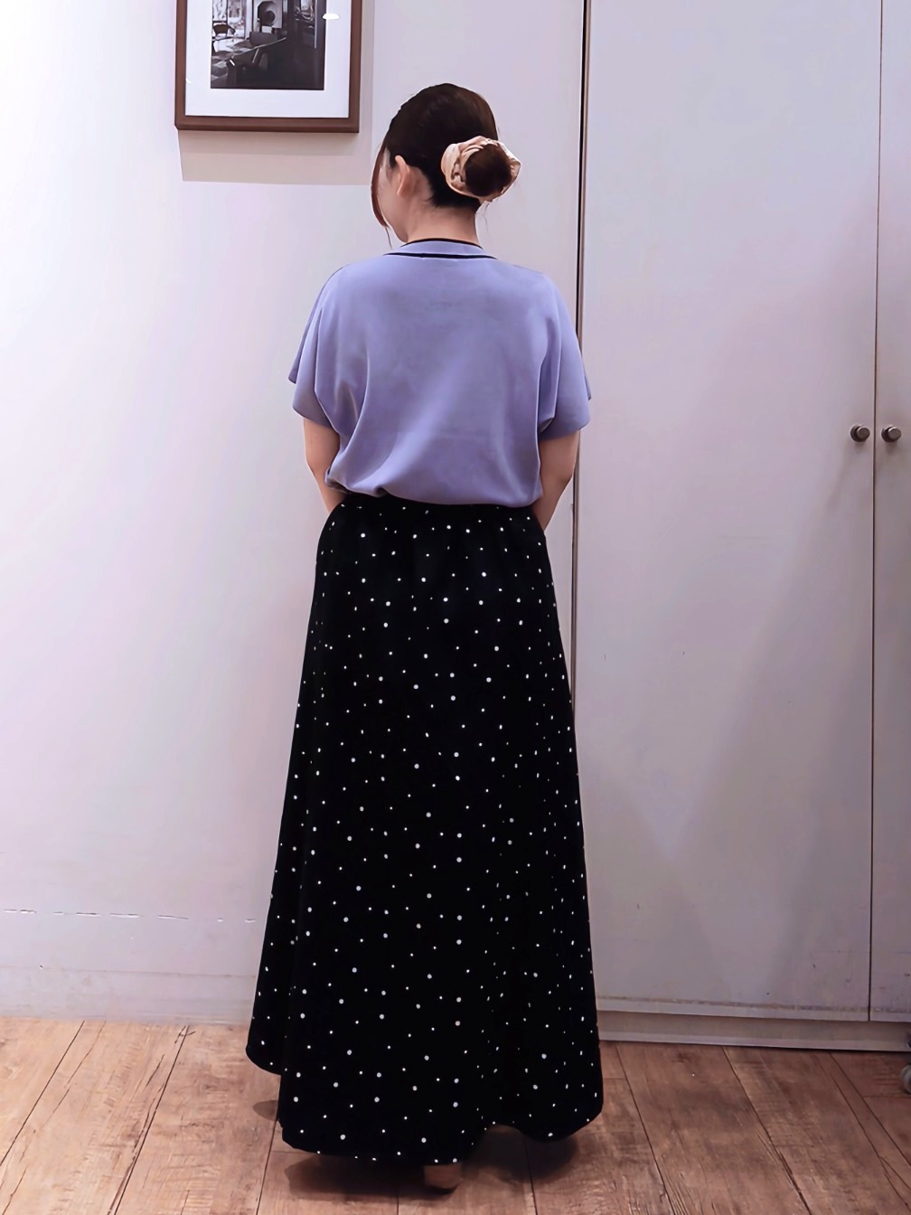 Riranさんの「SHOO･LA･RUE｜【高レビュー/毎日洗える/UV】二の腕も隠せる 配色ボウタイニット」を使ったコーディネート