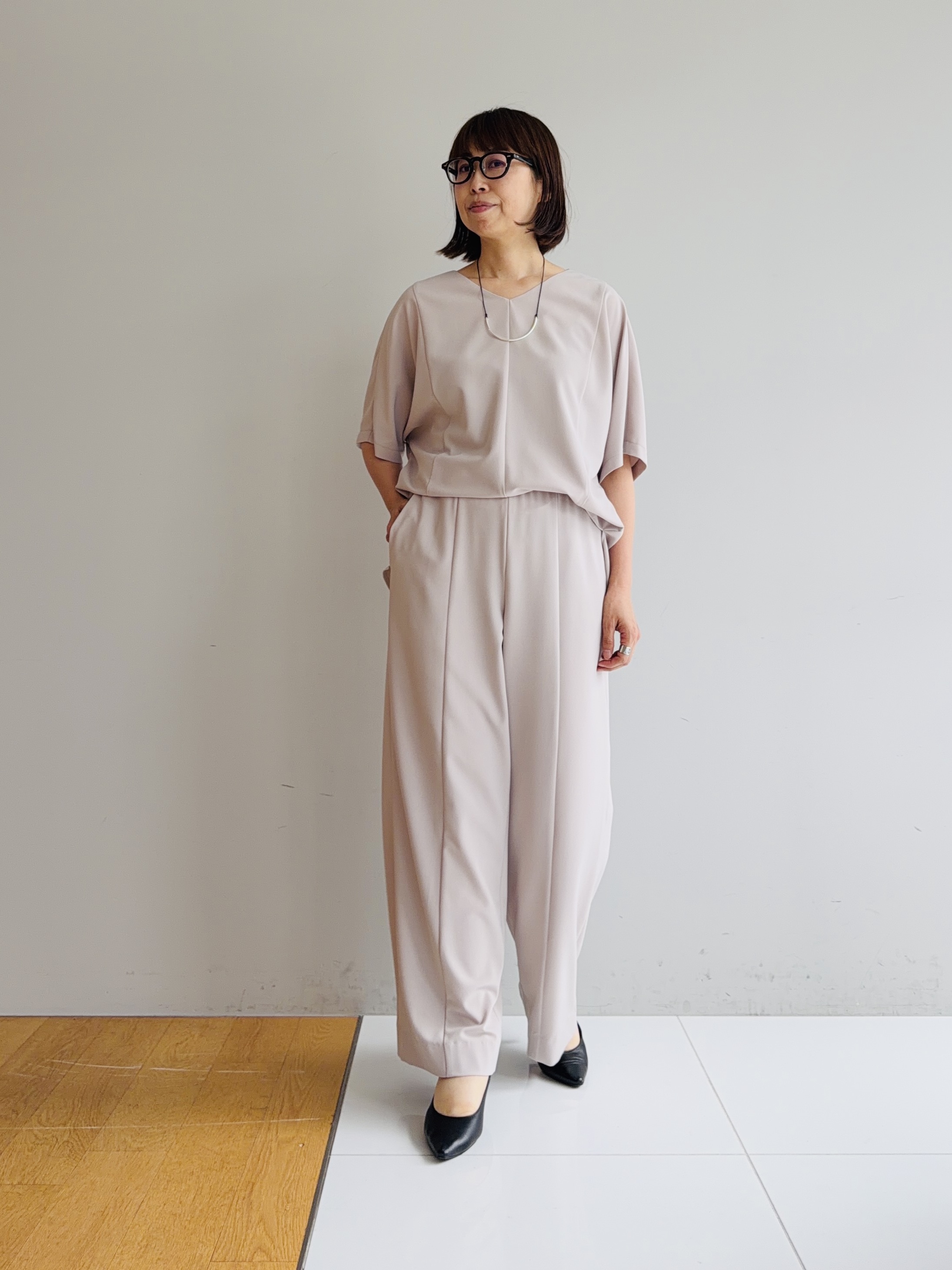murayamaさんの「INDIVI｜【体型＆二の腕カバー/着る日傘】ドルマントップス」を使ったコーディネート
