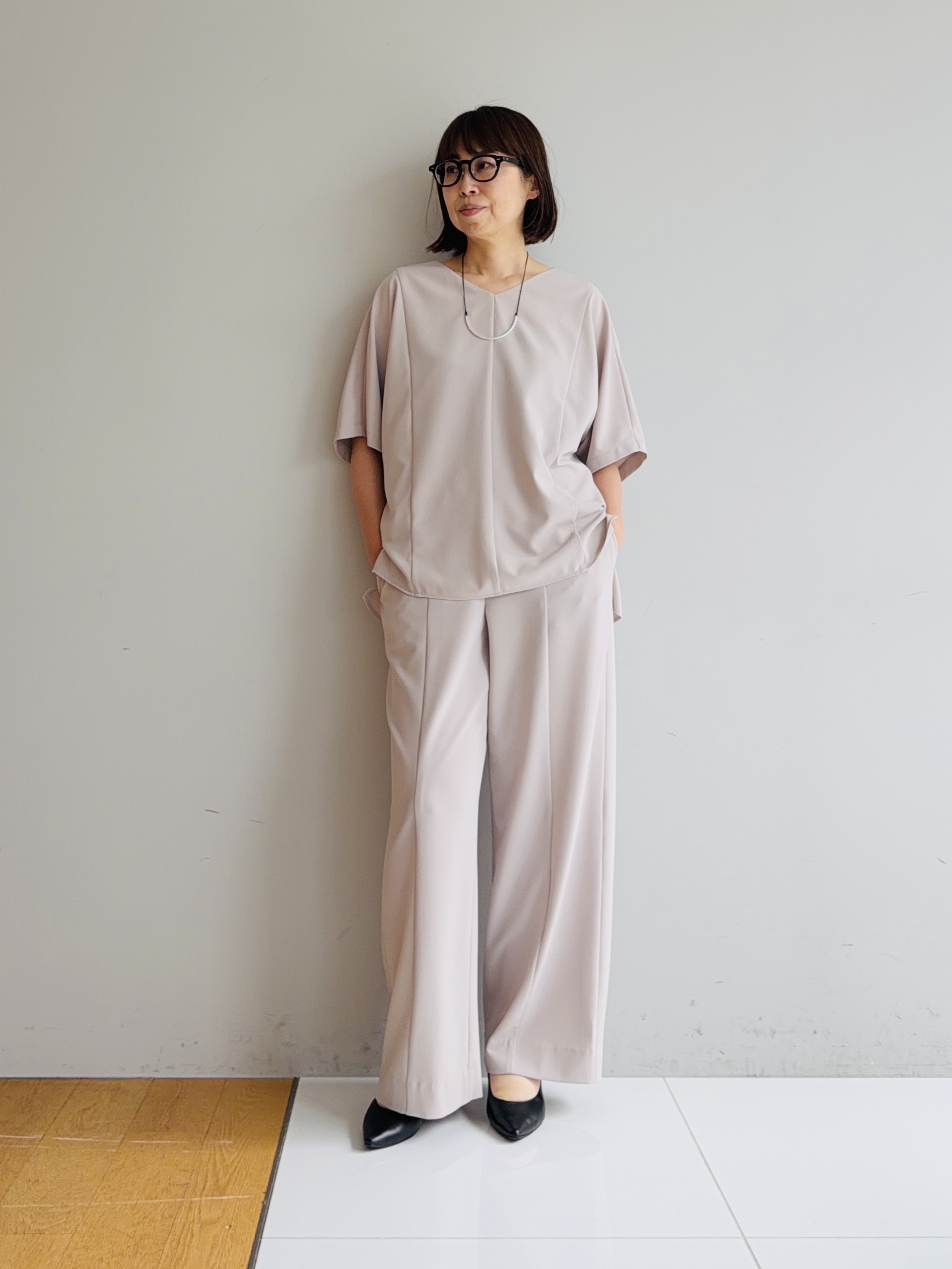 murayamaさんの「INDIVI｜【体型＆二の腕カバー/着る日傘】ドルマントップス」を使ったコーディネート