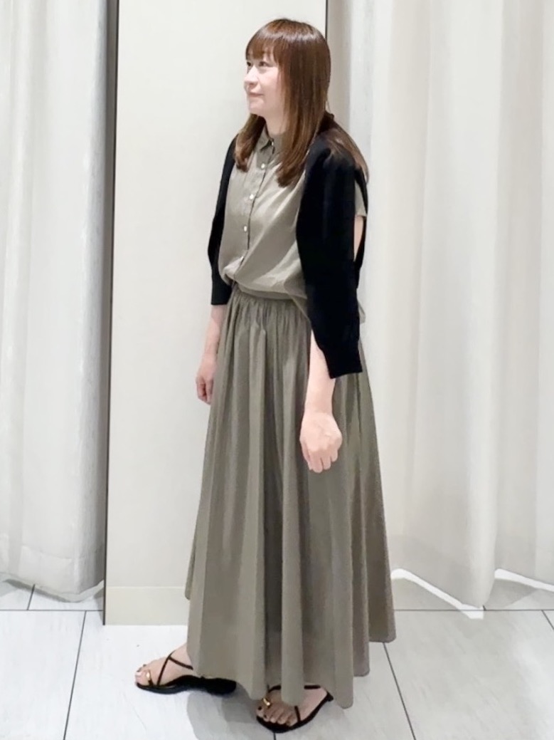 ʏᴜᴋɪᴋᴏさんの「UNTITLED｜【セットアップ可/軽量/清涼感】ローンギャザーブラウス」を使ったコーディネート
