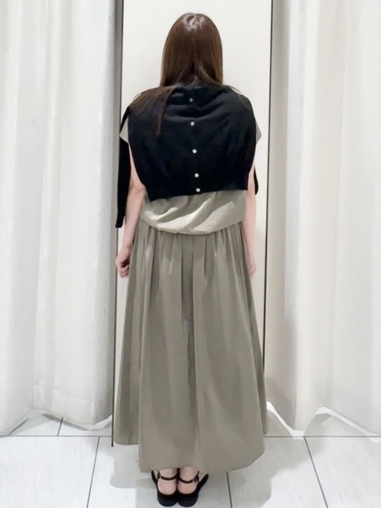 ʏᴜᴋɪᴋᴏさんの「UNTITLED｜【セットアップ可/軽量/清涼感】ローンギャザーブラウス」を使ったコーディネート