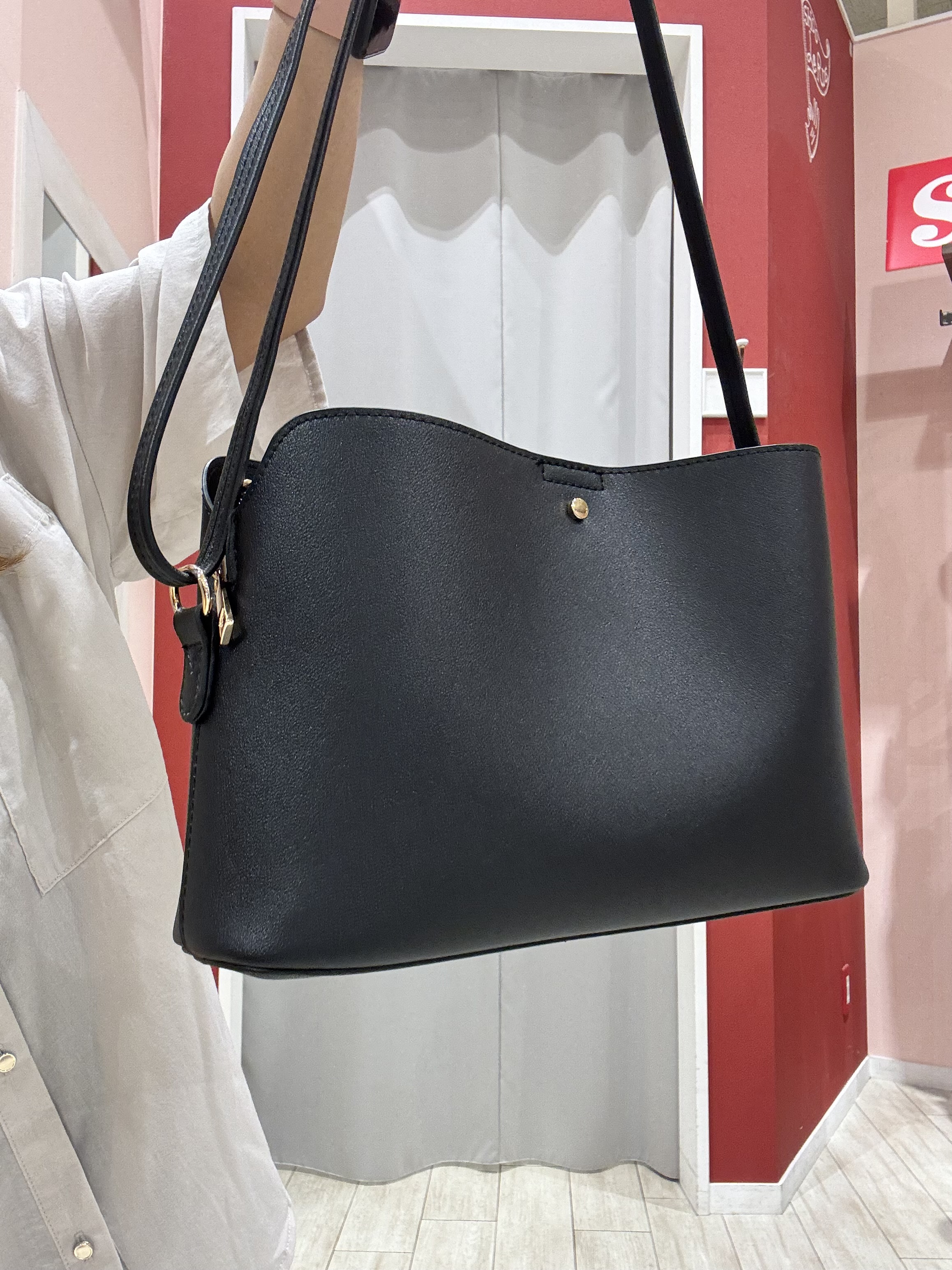 shioさんの「SHOO･LA･RUE｜【洗濯機可/S-LL】大人の抜け感 ゆるっと5分袖シャツ」を使ったコーディネート