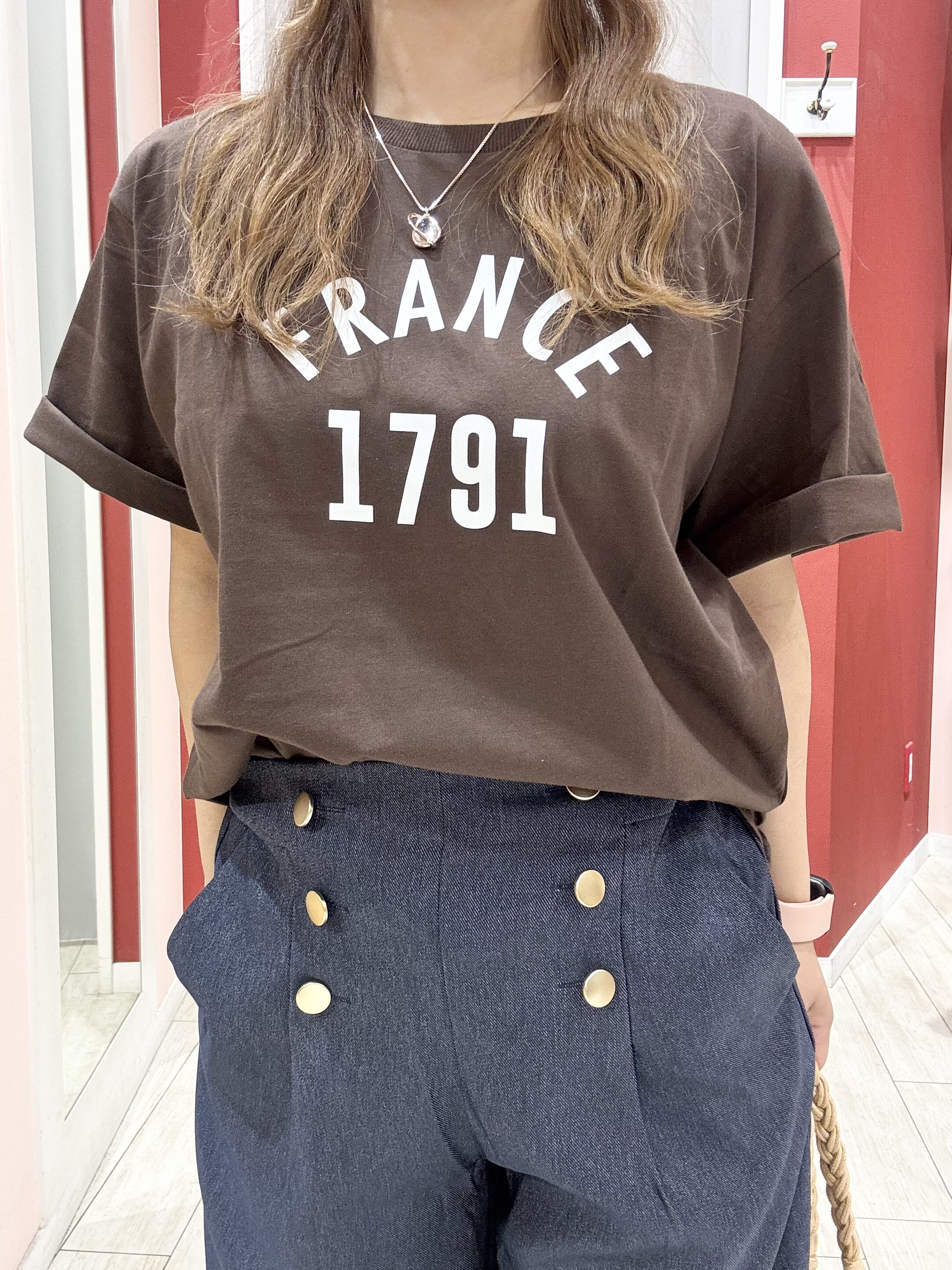 shioさんの「SHOO･LA･RUE｜【洗濯機可/S-LL】夏に快適サラサラ感 大人のプリントTシャツ」を使ったコーディネート