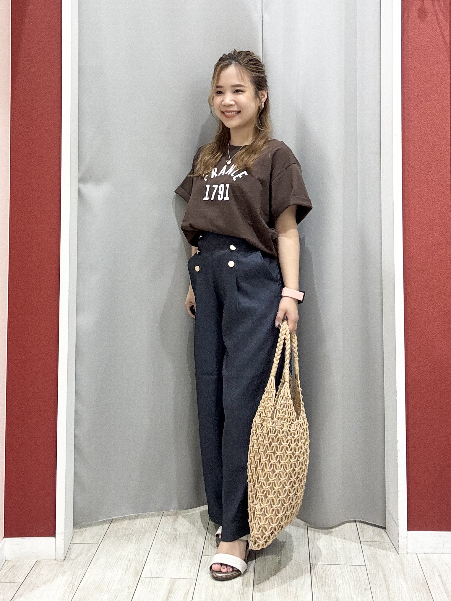 shioさんの「SHOO･LA･RUE｜【洗濯機可/S-LL】夏に快適サラサラ感 大人のプリントTシャツ」を使ったコーディネート