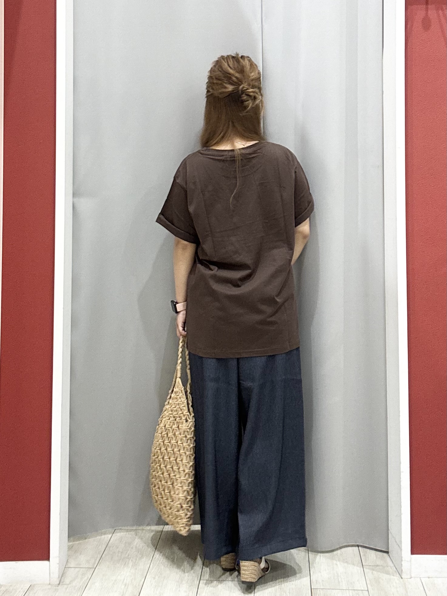 shioさんの「SHOO･LA･RUE｜【洗濯機可/S-LL】夏に快適サラサラ感 大人のプリントTシャツ」を使ったコーディネート