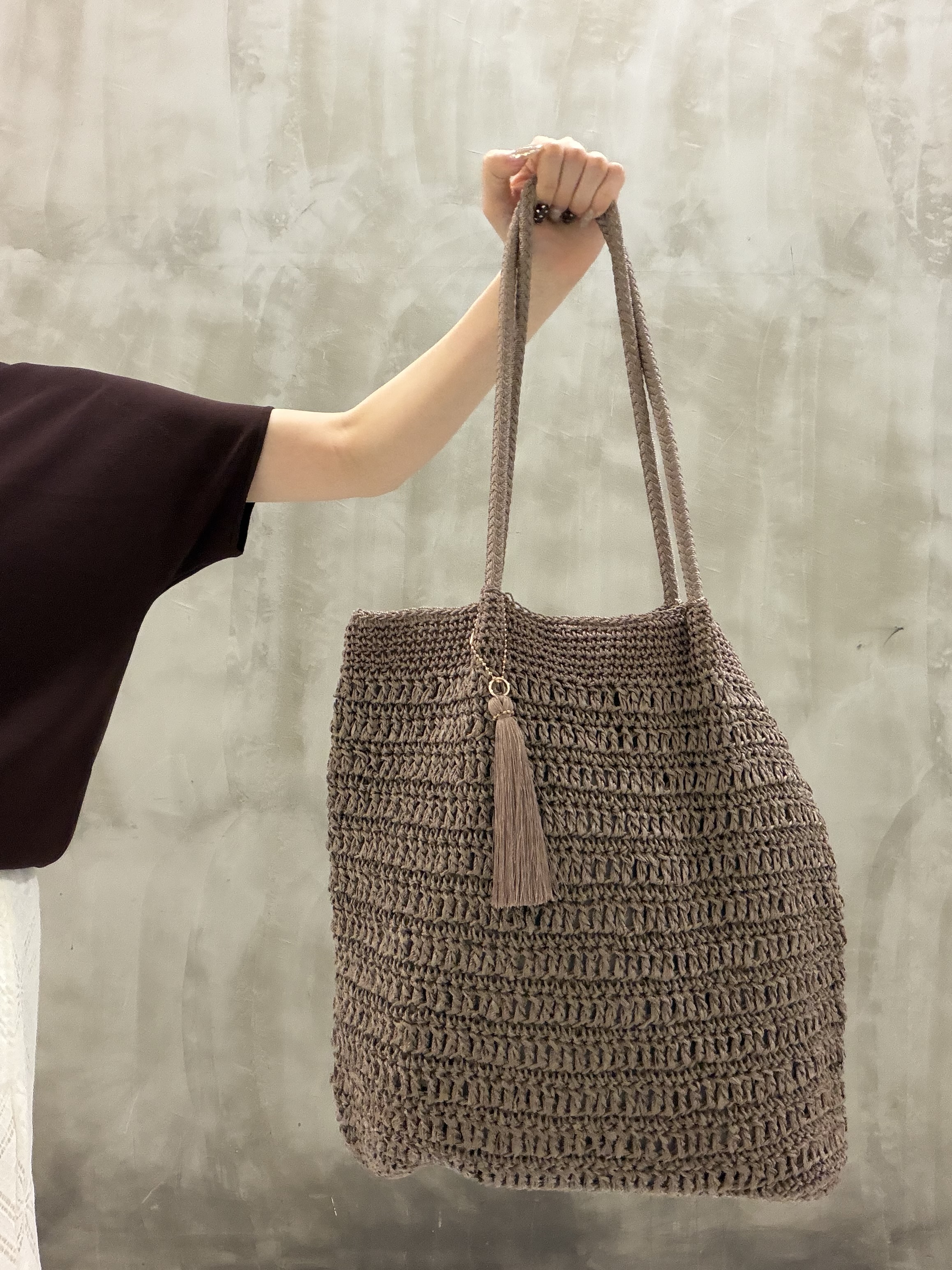 maiさんの「grove｜【シリーズ累計36万枚！名品ニット】やわらかドライタッチ ドルマンニット」を使ったコーディネート