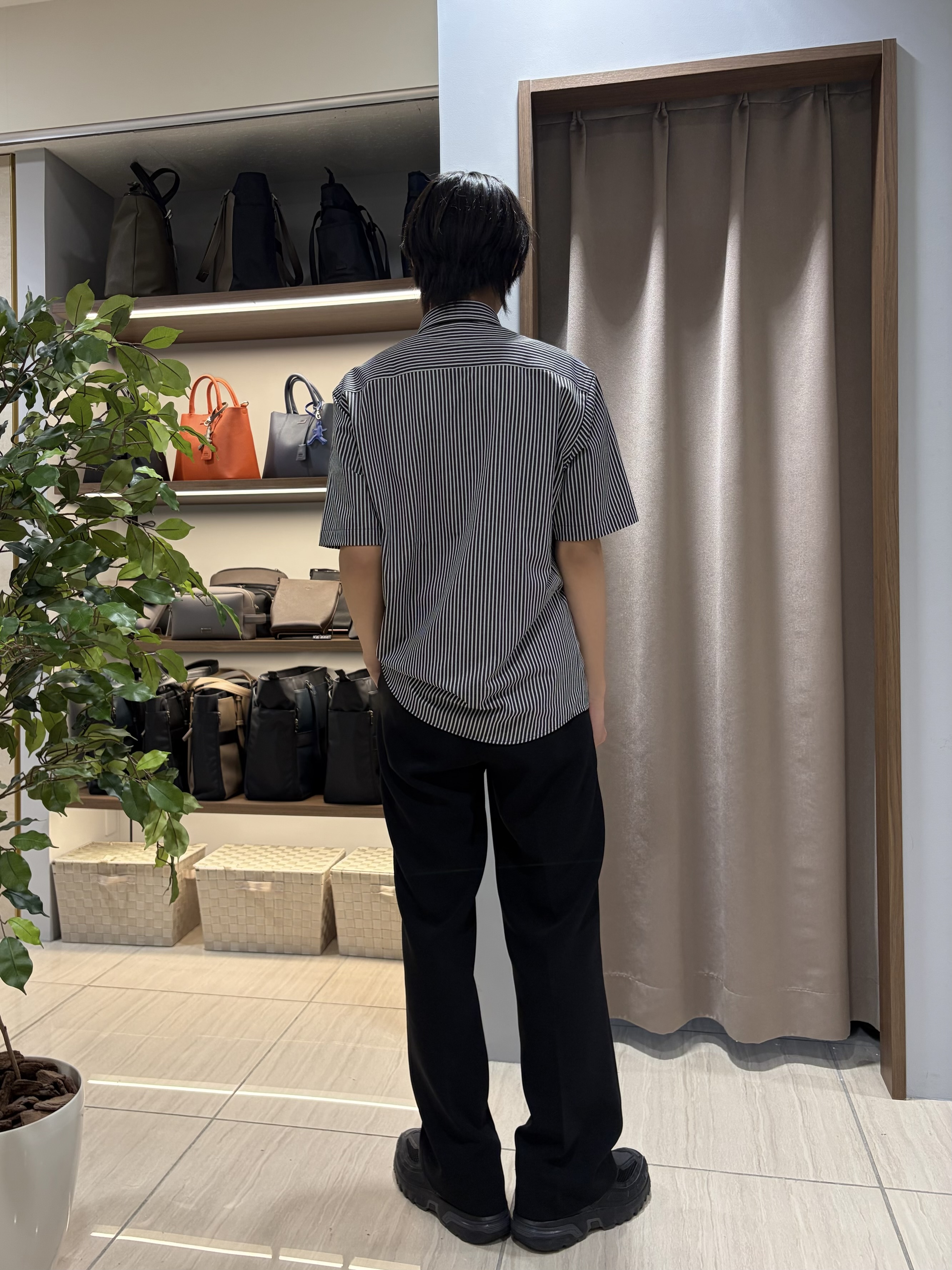 hiroさんの「TAKEO KIKUCHI｜【接触冷感】ジャージストライプ シャツ」を使ったコーディネート