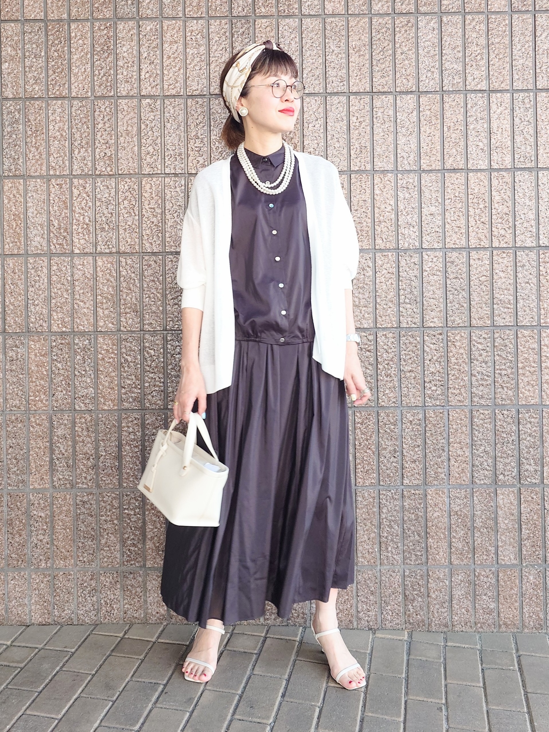 MUTSUKOさんの「UNTITLED｜【日除け・冷房対策に】コットンリネンカーディガン」を使ったコーディネート